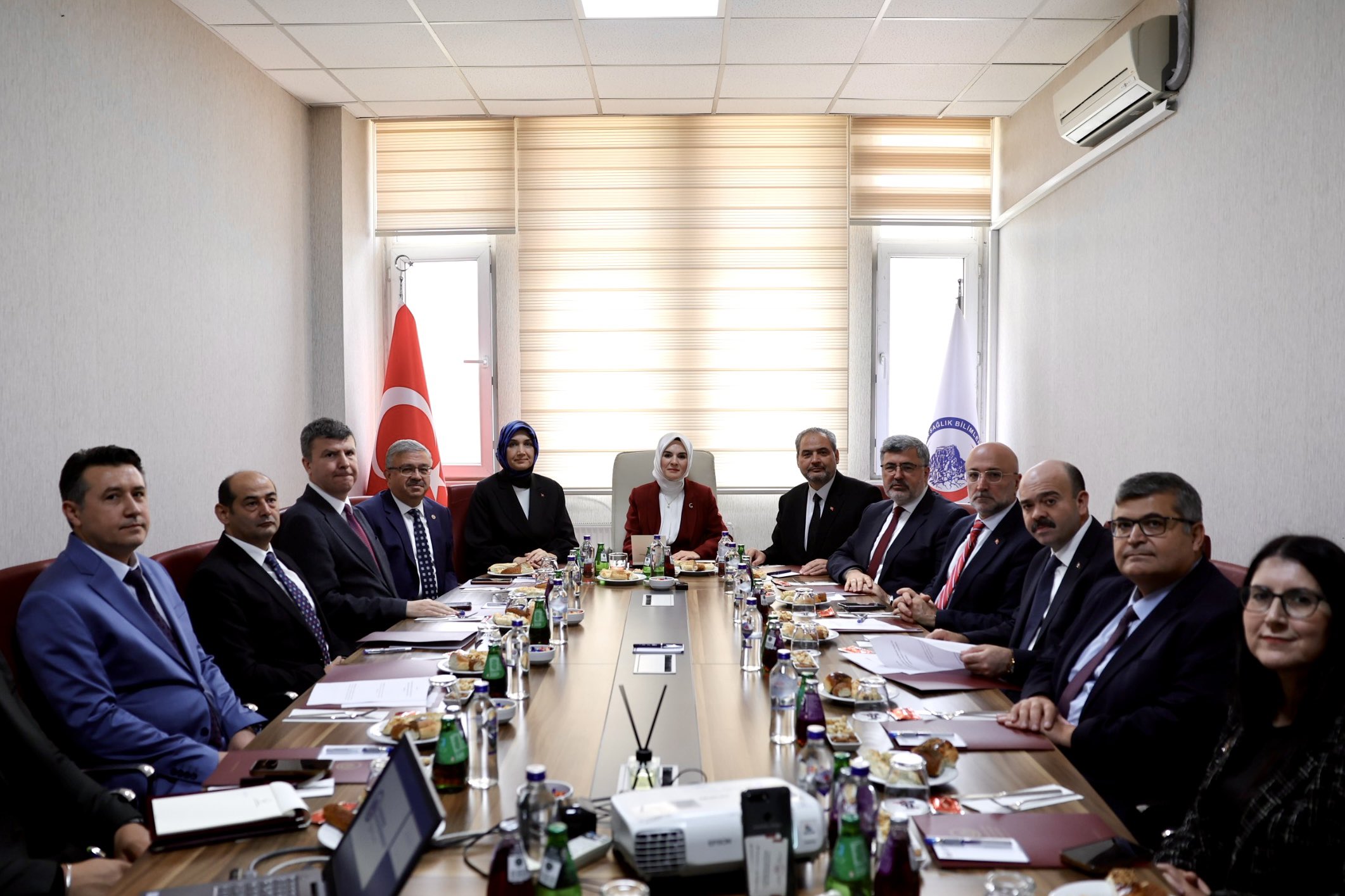 Afsü’de Oti̇zmli̇ Bi̇reylere Yöneli̇k Pi̇lot Proje, Bakan Göktaş’a Tanitildi (1)
