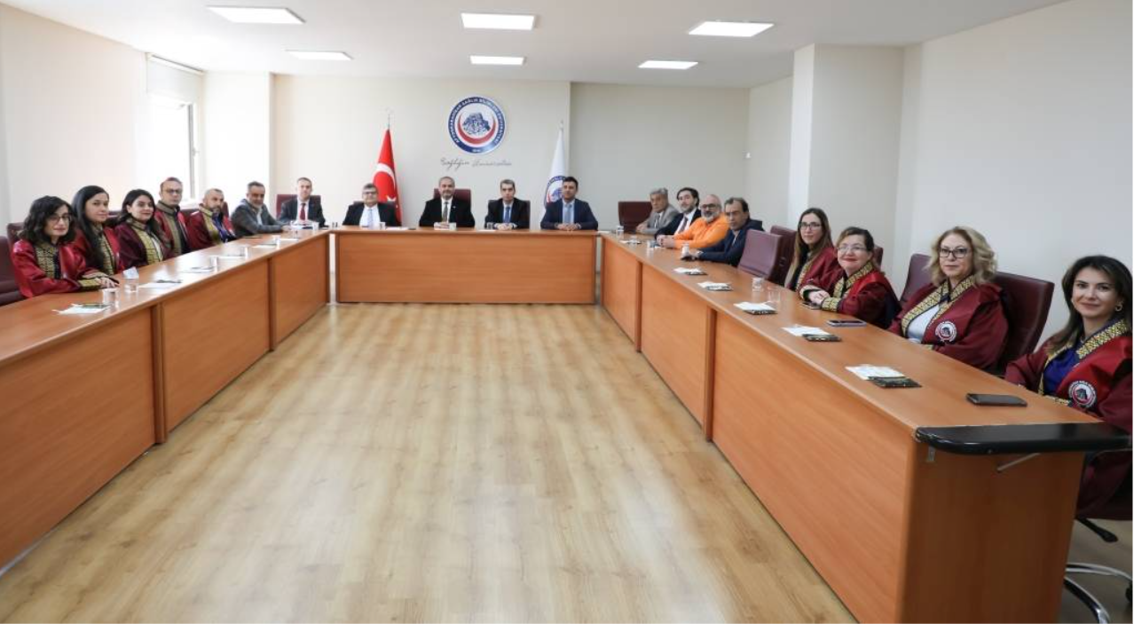 Afsü’de Yeni̇ Akademi̇k Atamalar Törenle Gerçekleşti̇ (3)