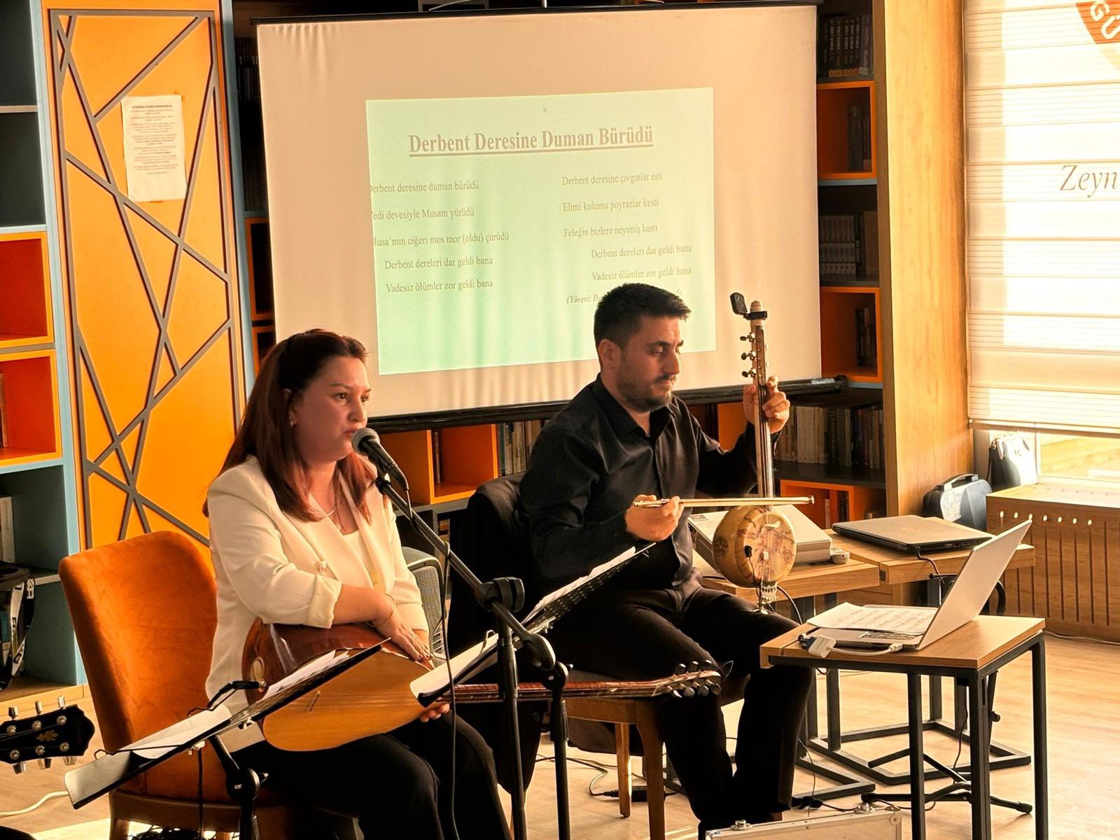 Afyon’da “Hi̇kâyelerle Türküleri̇mi̇z” Etki̇nli̇ği̇ Düzenlendi̇ (6)