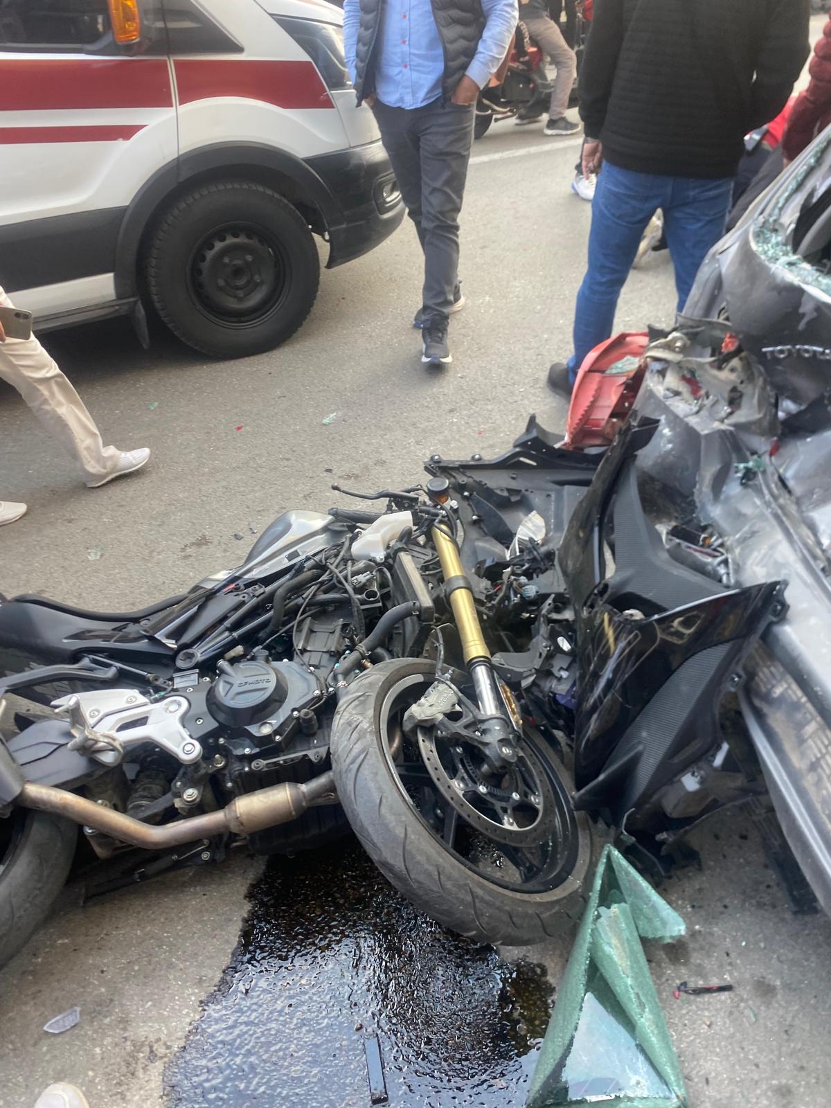 Afyon’da Korkutan Kaza İki Kişi Ağır Yaralandı 1