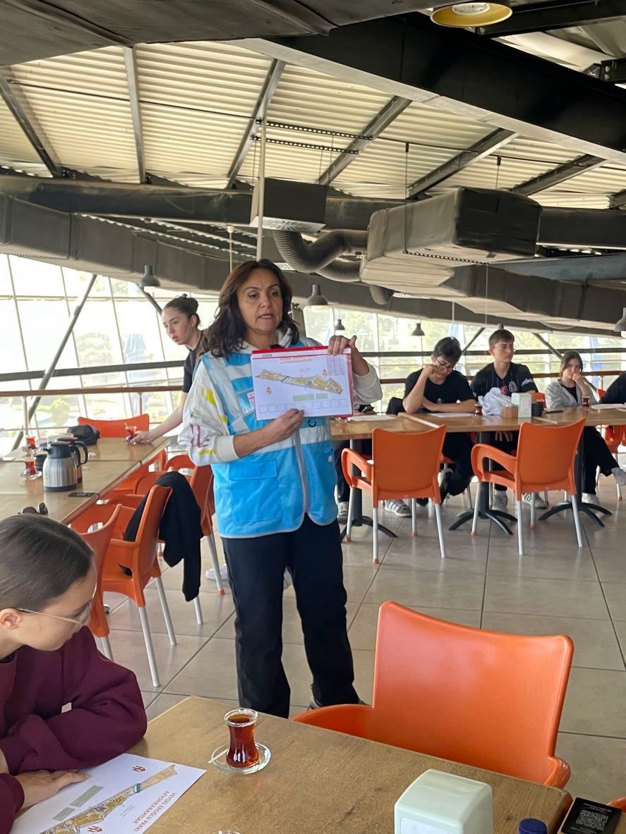 Afyon’da “Maari̇f’i̇n Eylem Atölyeleri̇” Başladi (3)