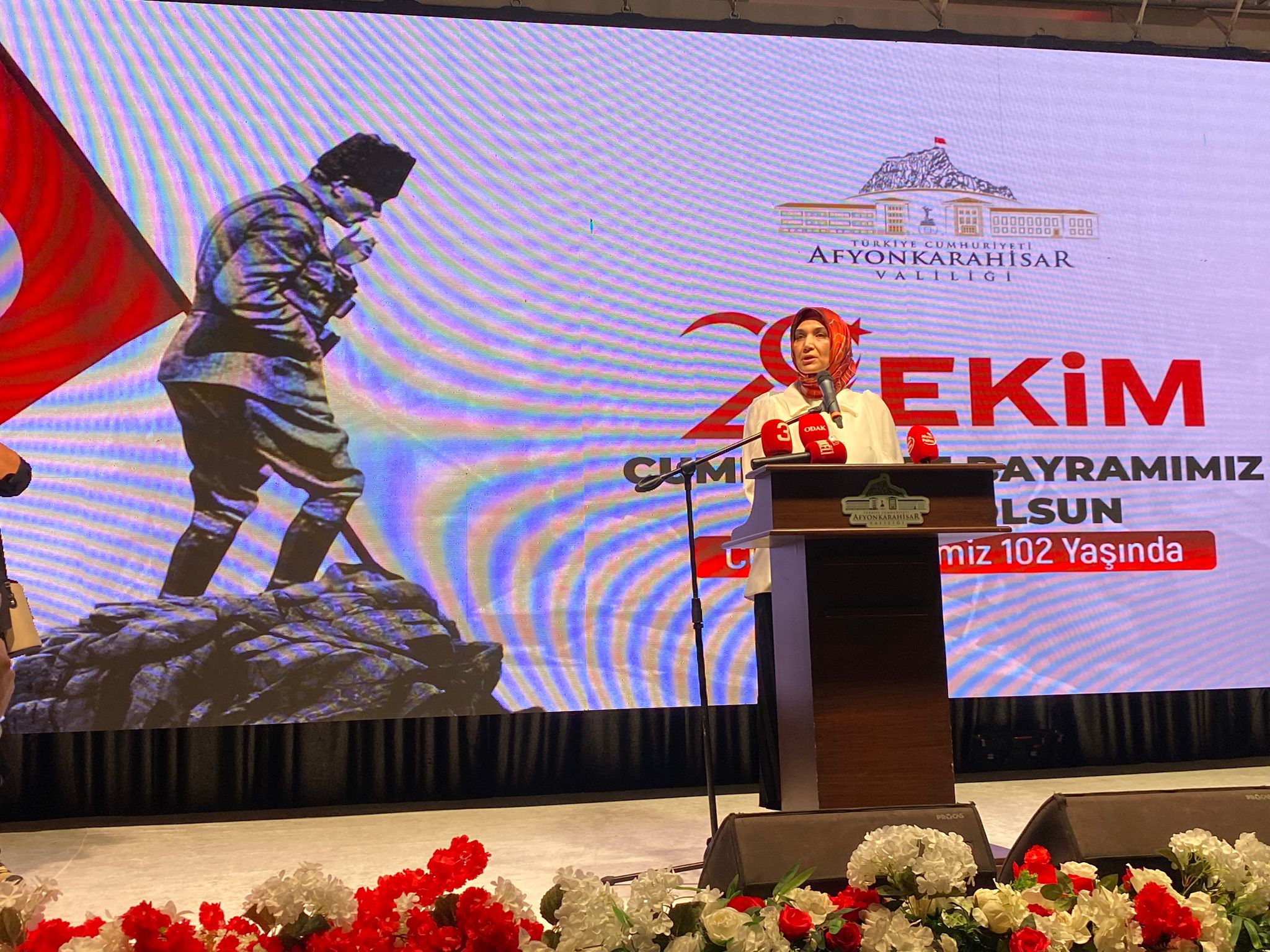 Afyonkarahi̇sar’da İl Protokolü Cumhuri̇yet Resepsi̇yonunda Buluştu 2