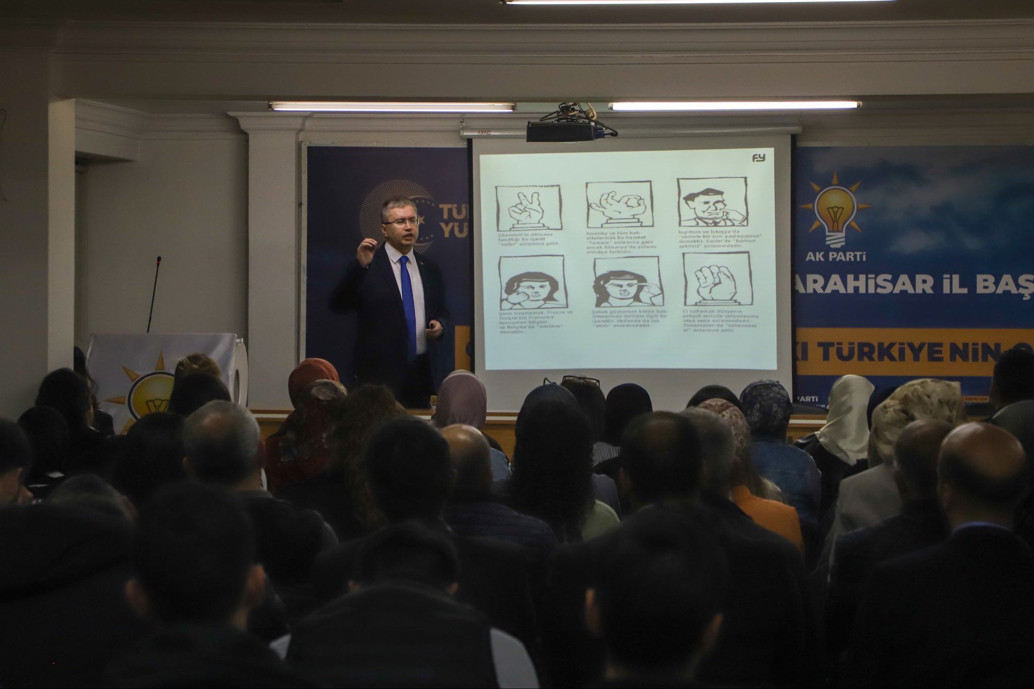 Ak Parti Teşkilatına “Beden Dili Ve Protokol” Eğitimi Verildi (2)