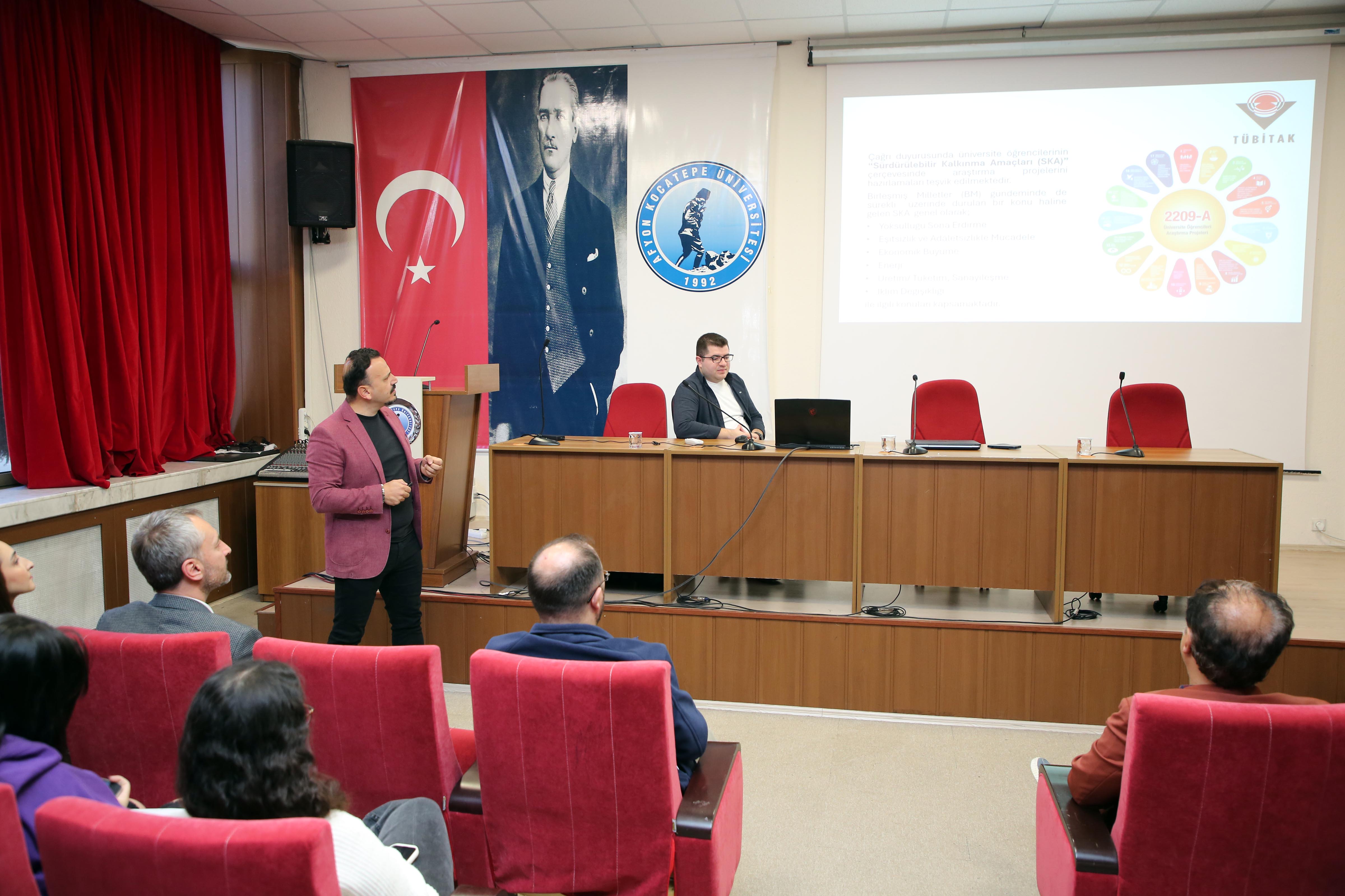 Akü’de 2209 A 2209 B Proje Başvurulari Bi̇lgi̇lendi̇rme Toplantisi 1