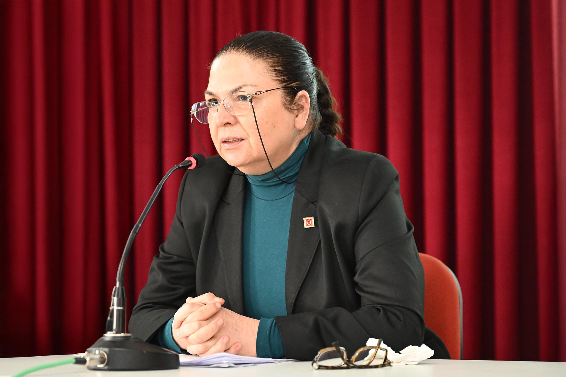 Akü’de “Gazze Ekseni̇nde İsrai̇l Ve Fi̇li̇sti̇n” Paneli̇ Düzenlendi̇ (3)