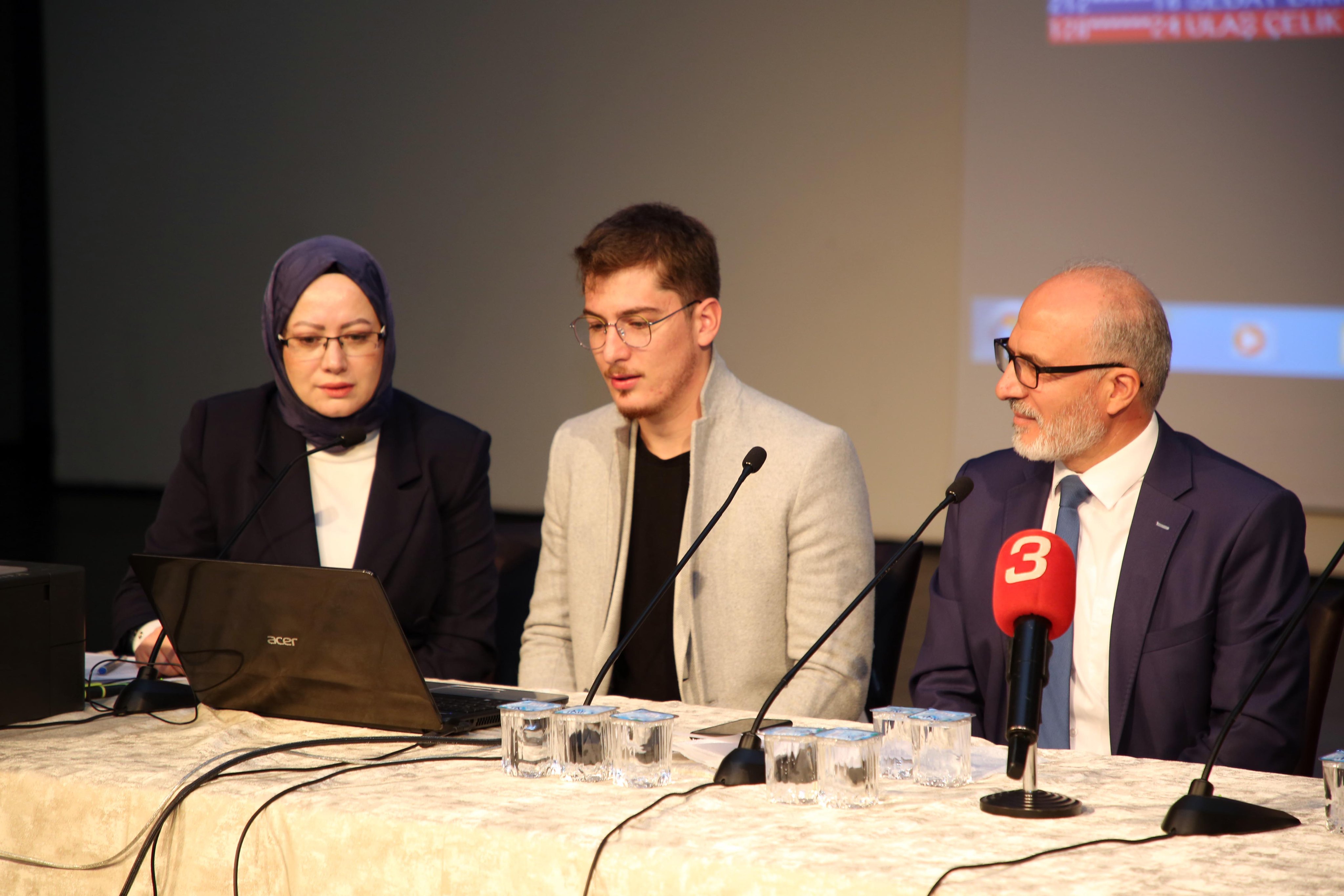 Akü’de “İşkur Gençli̇k Programi” Kuralari Noter Huzurunda Çeki̇ldi̇ (3)