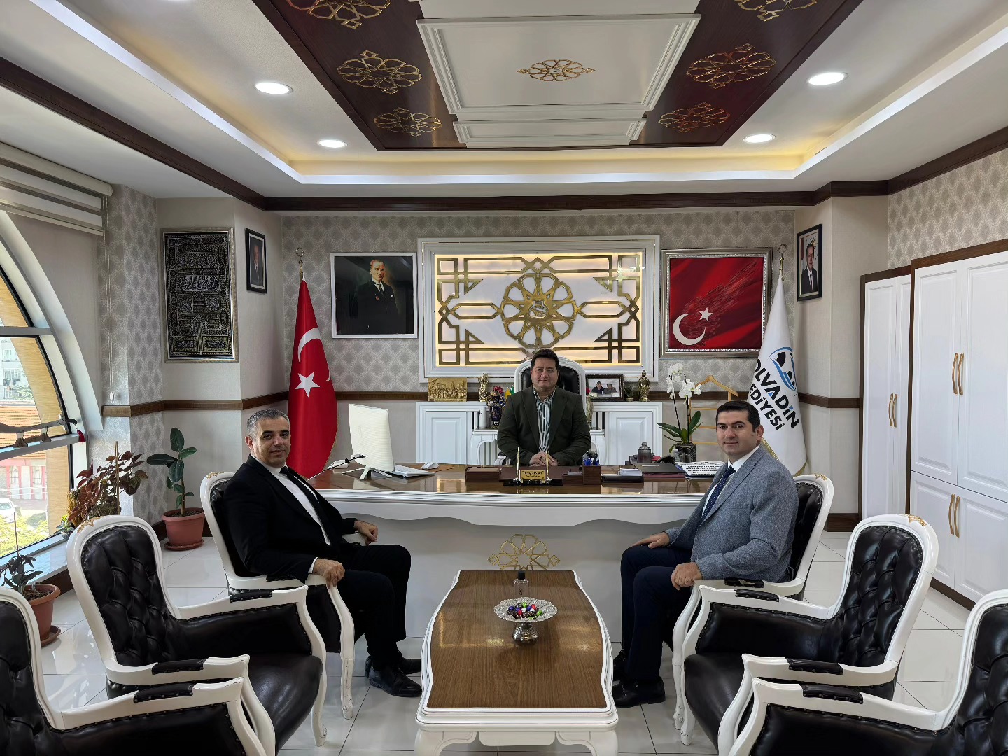 Başkan Aynaci, Sgk Müdürü İle Ne Konuştu .,