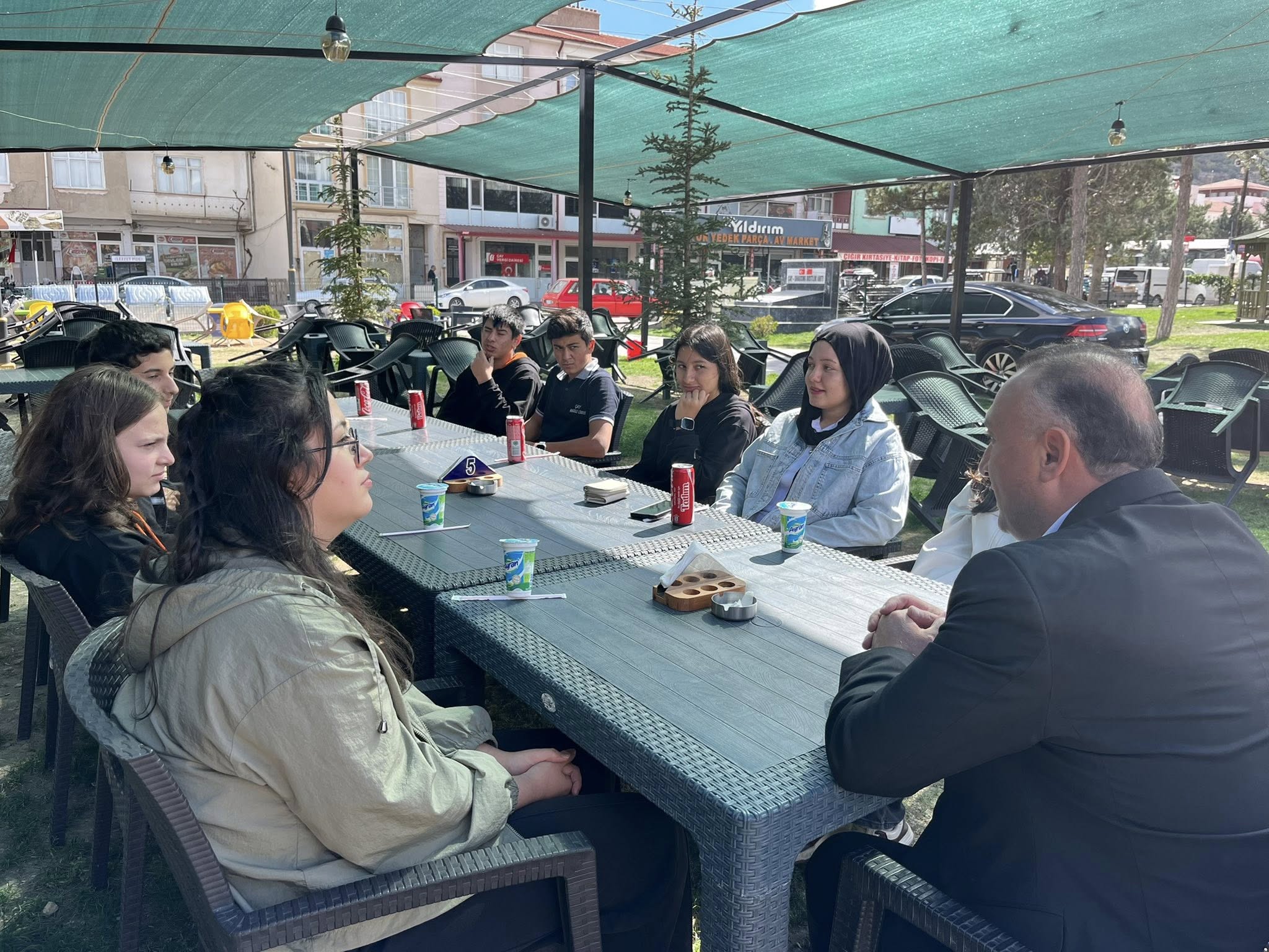 Başkan Kantartopu Lise Öğrencileriyle Öğle Yemeğinde Buluştu (2)