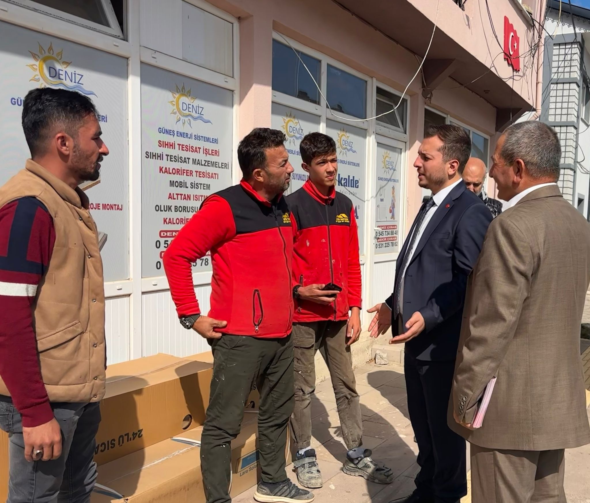 Başkan Karataş “İnsan Onuruna Yakişir Konut Hakki Fi̇i̇len Kullanilamaz Hale Geldi̇” (4)