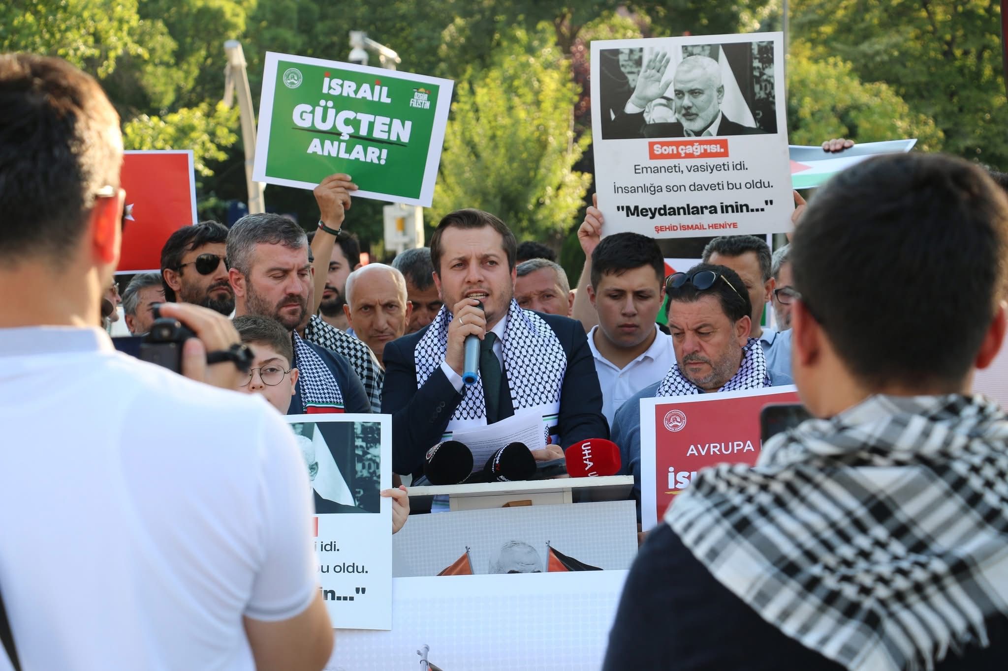 Başkan Karataş’tan Sert Tepki̇ “Gazze’ye Meydanda Deği̇l, Mecli̇s’te Sahi̇p Çikin!” (2)