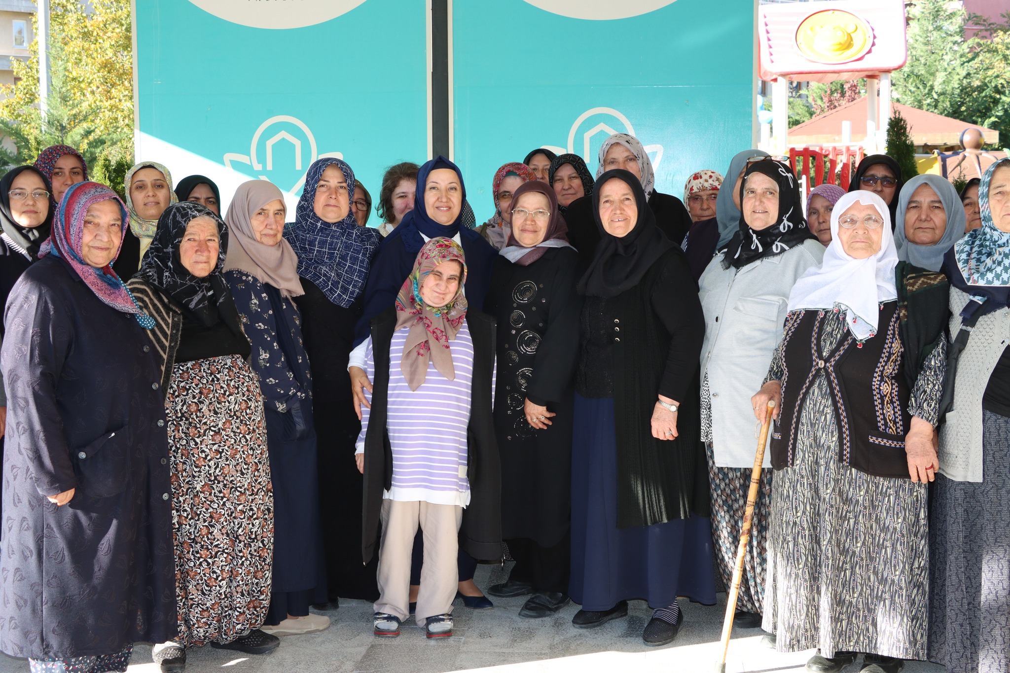 Başkan Kilinçarslan, Kadinlari Di̇nlemeye Devam Edi̇yor 1