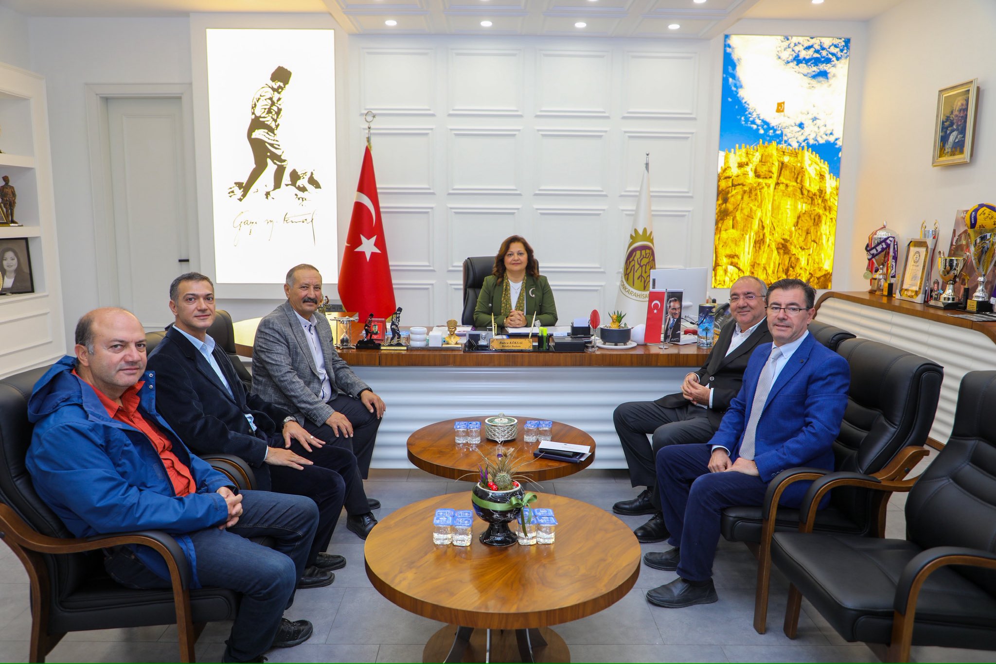 Başkan Köksal, Mermerci̇lerle Bi̇r Araya Geldi̇