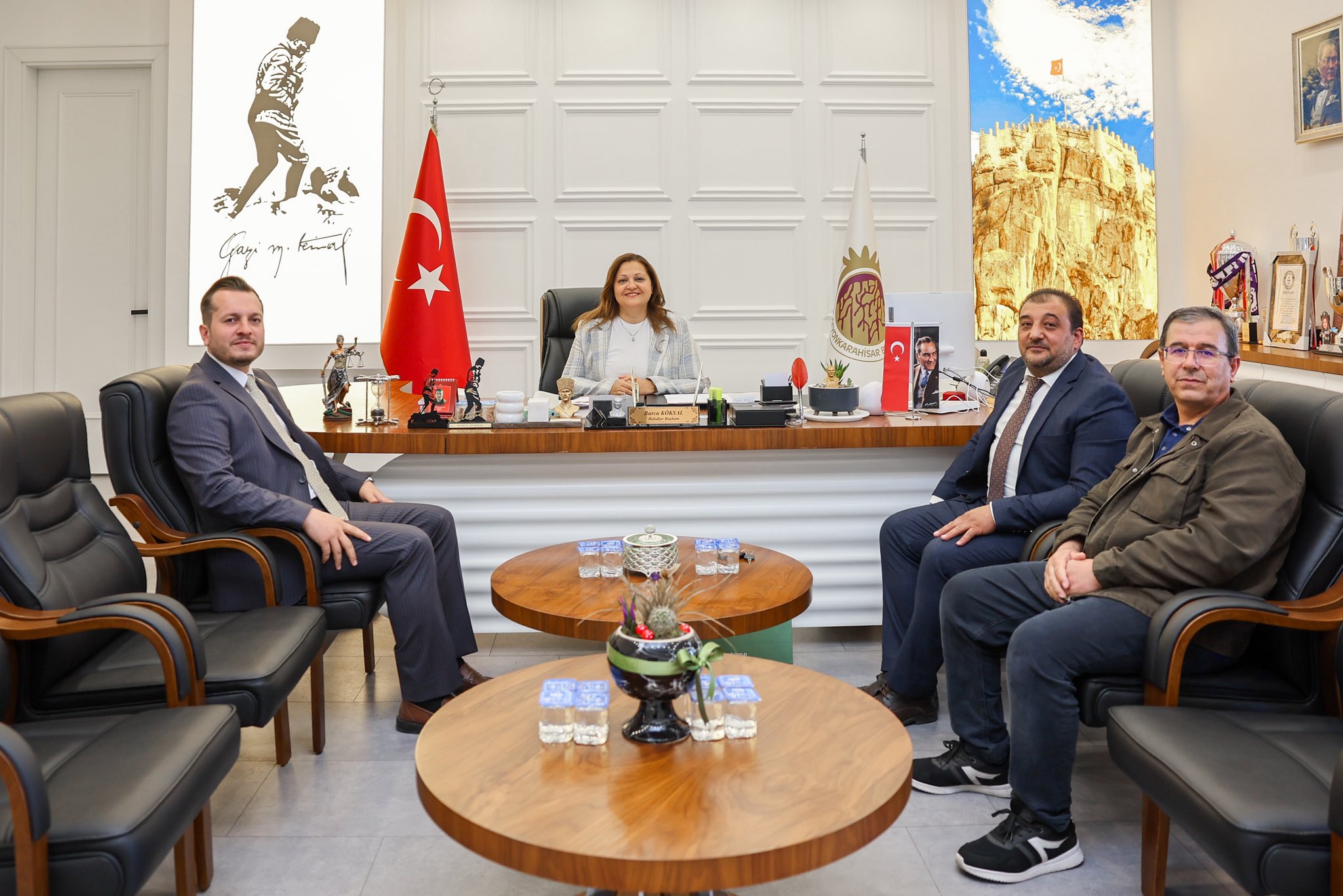 Başkan Köksal, Saadet Parti̇si̇ İl Yöneti̇mi̇yle Bi̇r Araya Geldi̇