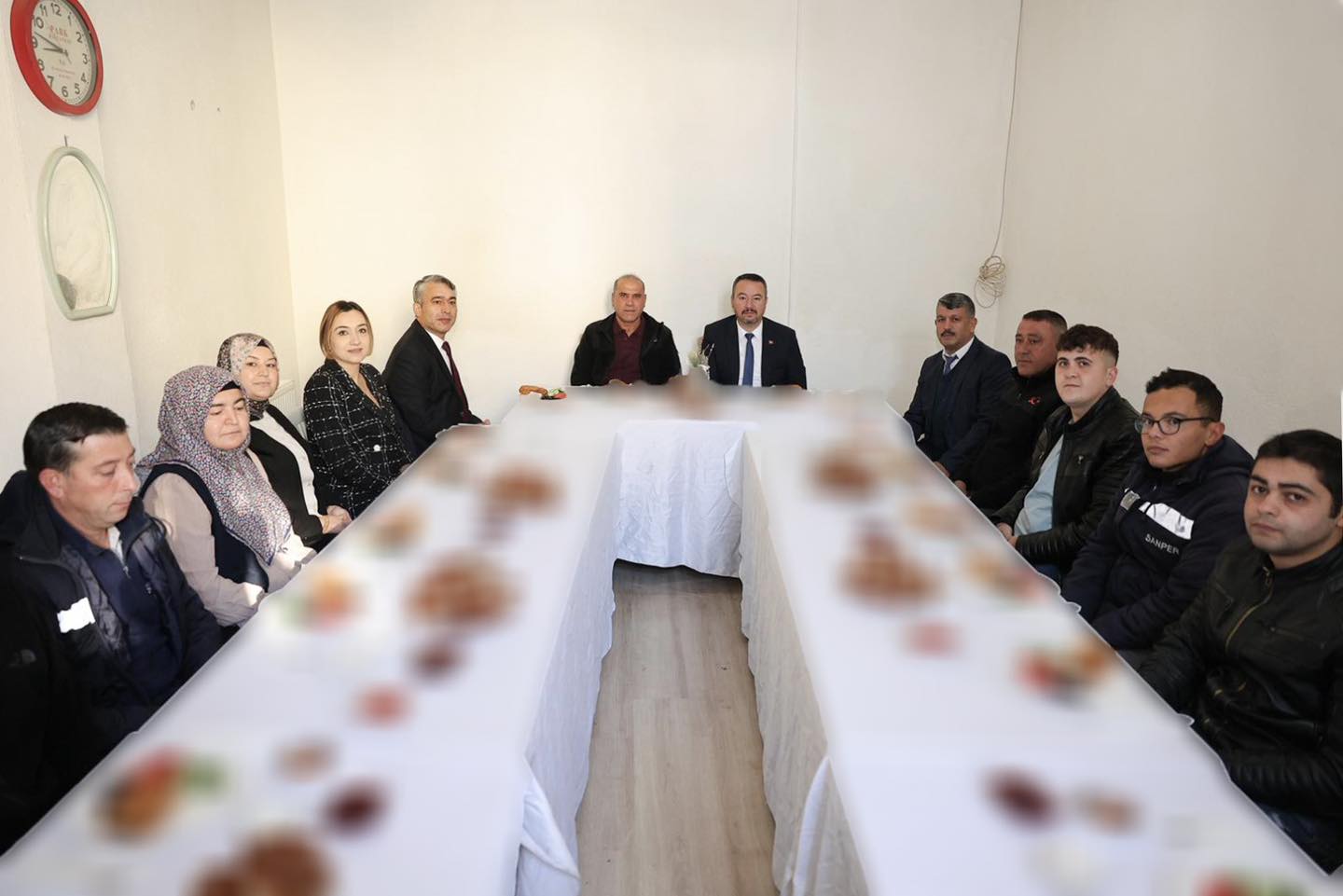Başkan Öztaş, Personelle Kahvaltida Buluştu “Emekleri̇ni̇z Değerli̇” (1)