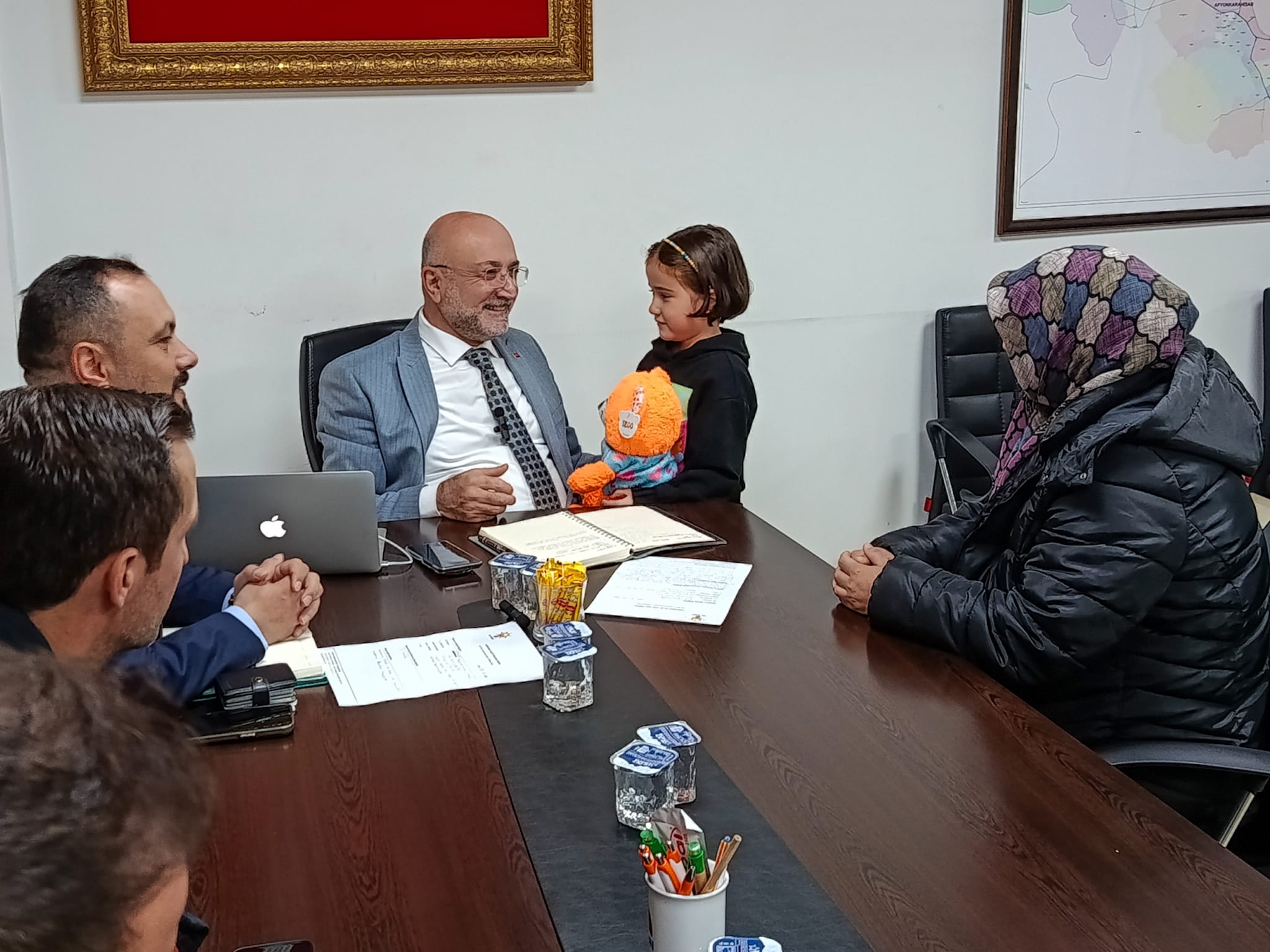 Başkan Şahi̇n Halkla Buluştu, Talepleri̇ Tek Tek Di̇nledi̇ (5)