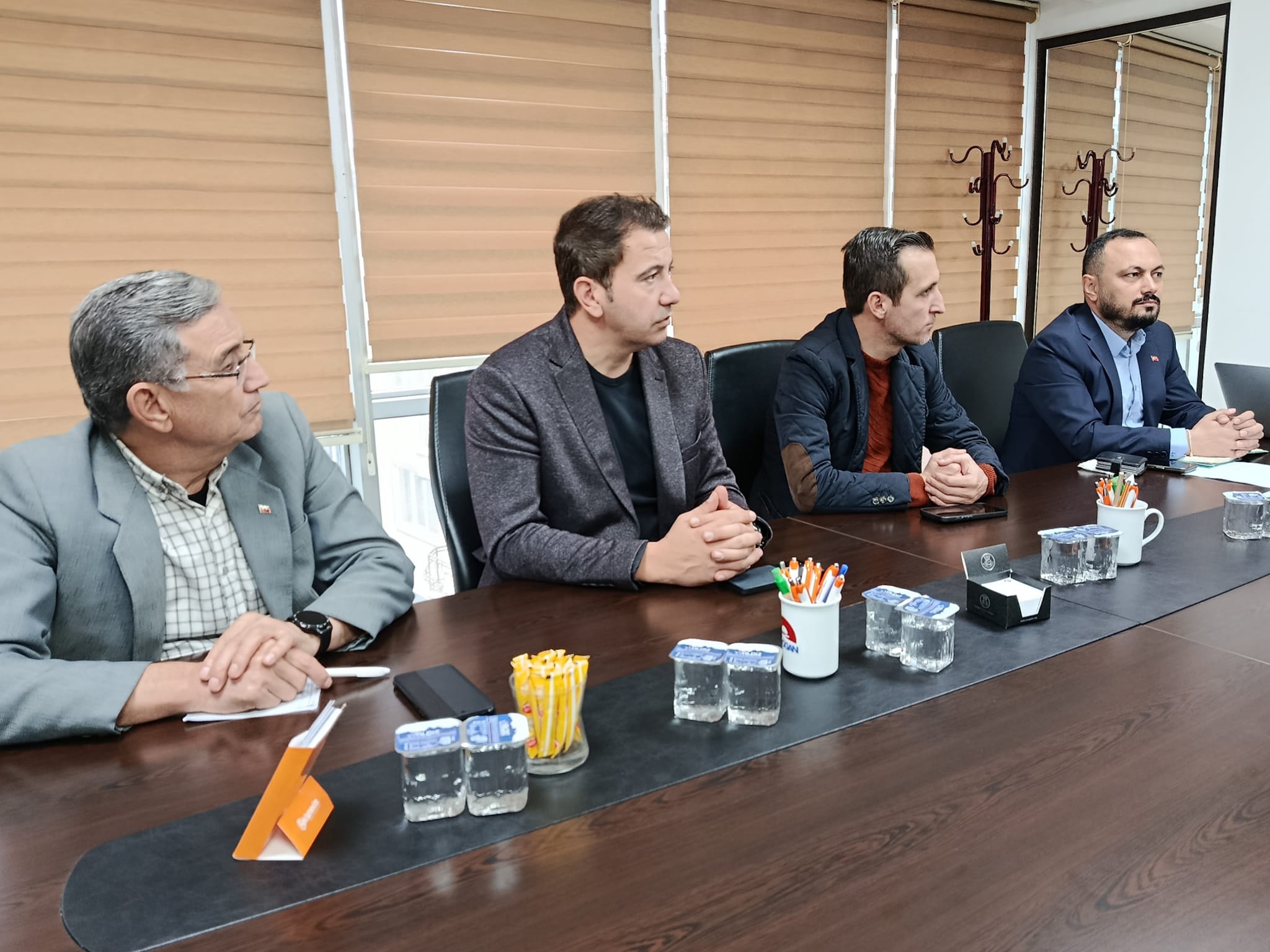 Başkan Şahi̇n Halkla Buluştu, Talepleri̇ Tek Tek Di̇nledi̇ (6)