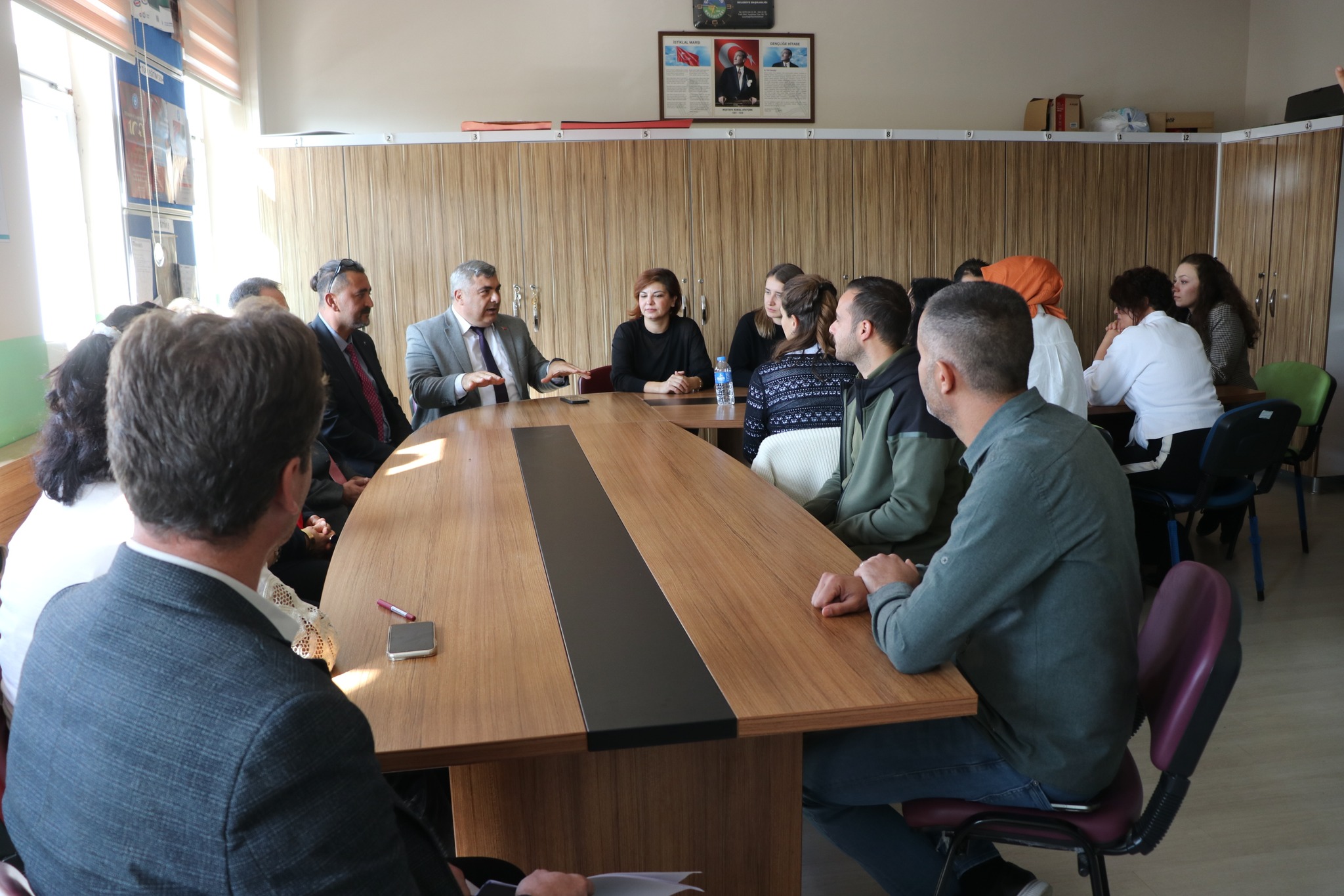 Beceri̇ Atölyeleri̇nde Gelenekten Geleceğe Eği̇ti̇m (2)