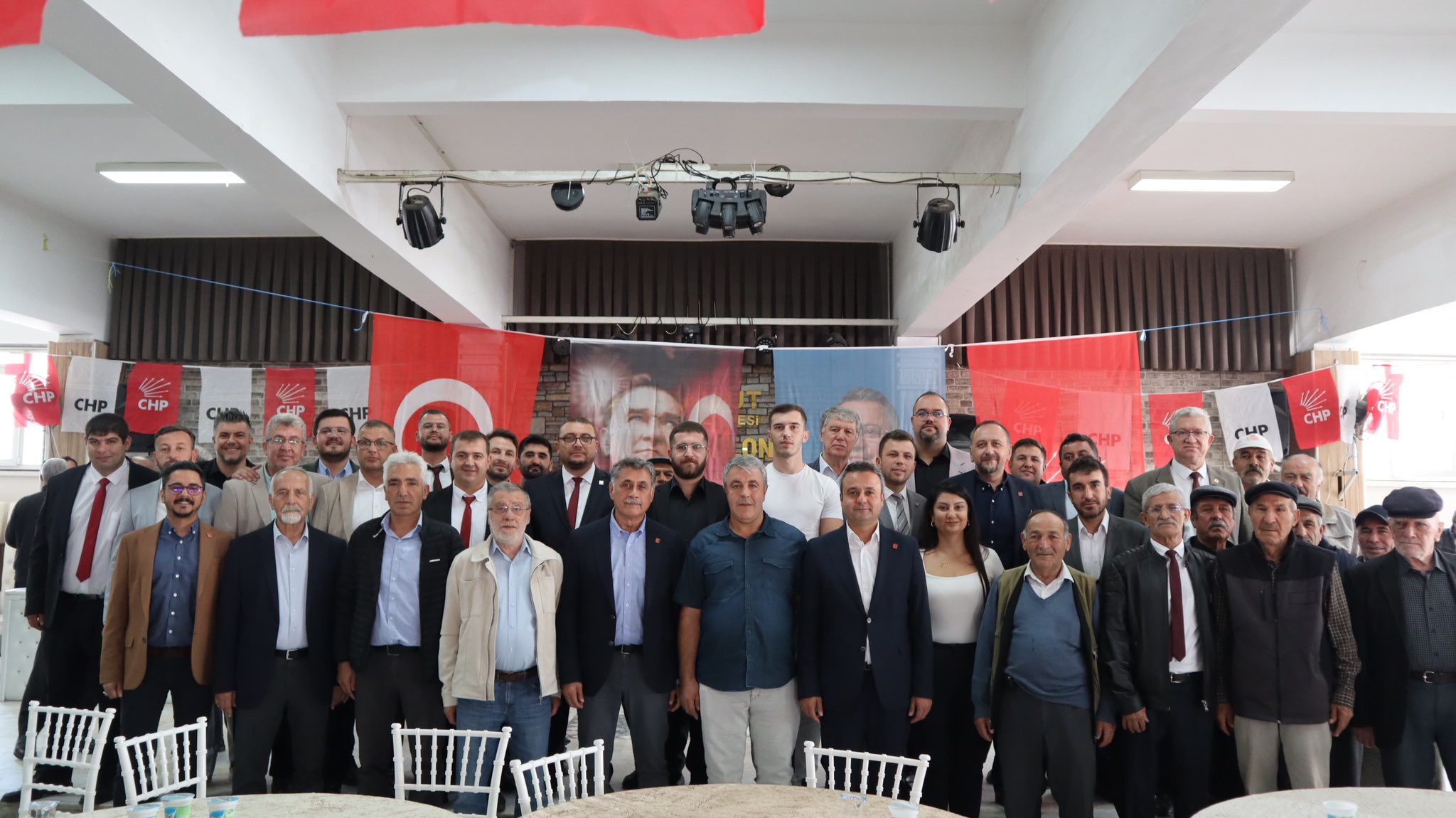 Chp Bayat Ve Şuhut İlçe Kongreleri̇ Tamamlandi (3)