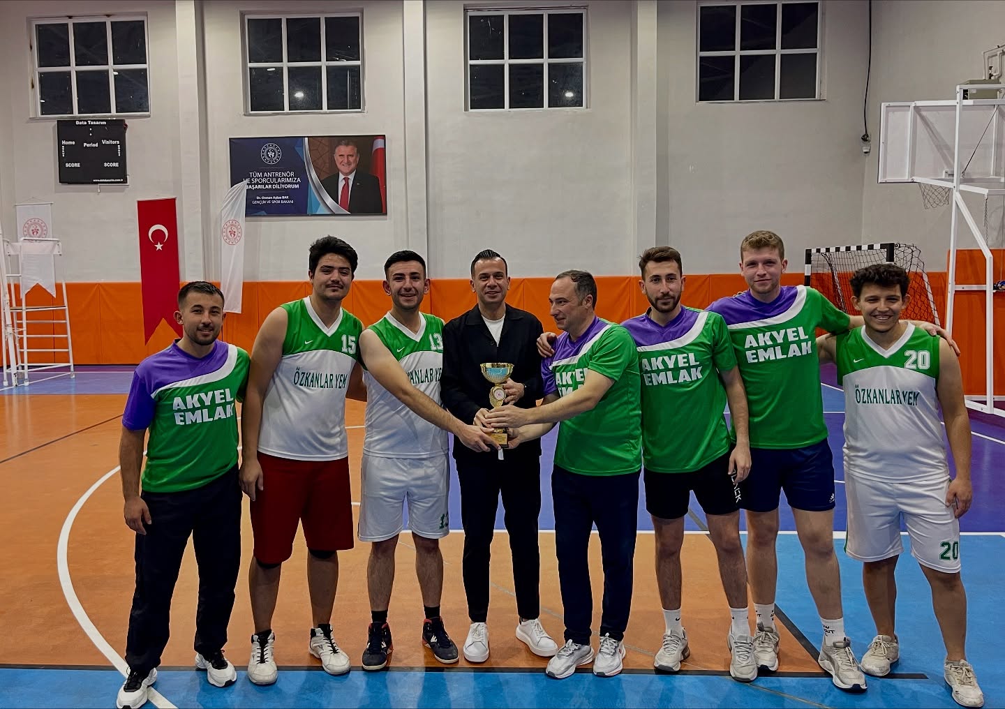 Cumhuri̇yet Bayrami Kutlamalarinda Voleybol Detayi 2
