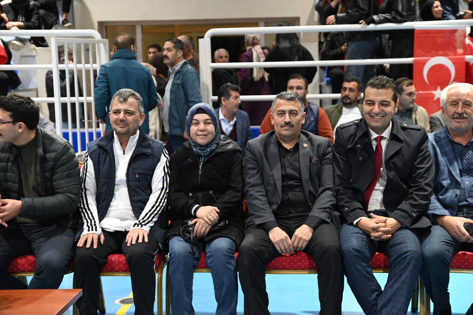 Cumhuri̇yet Coşkusu Emi̇rdağ’da Törenlerle Kutlandi (6)