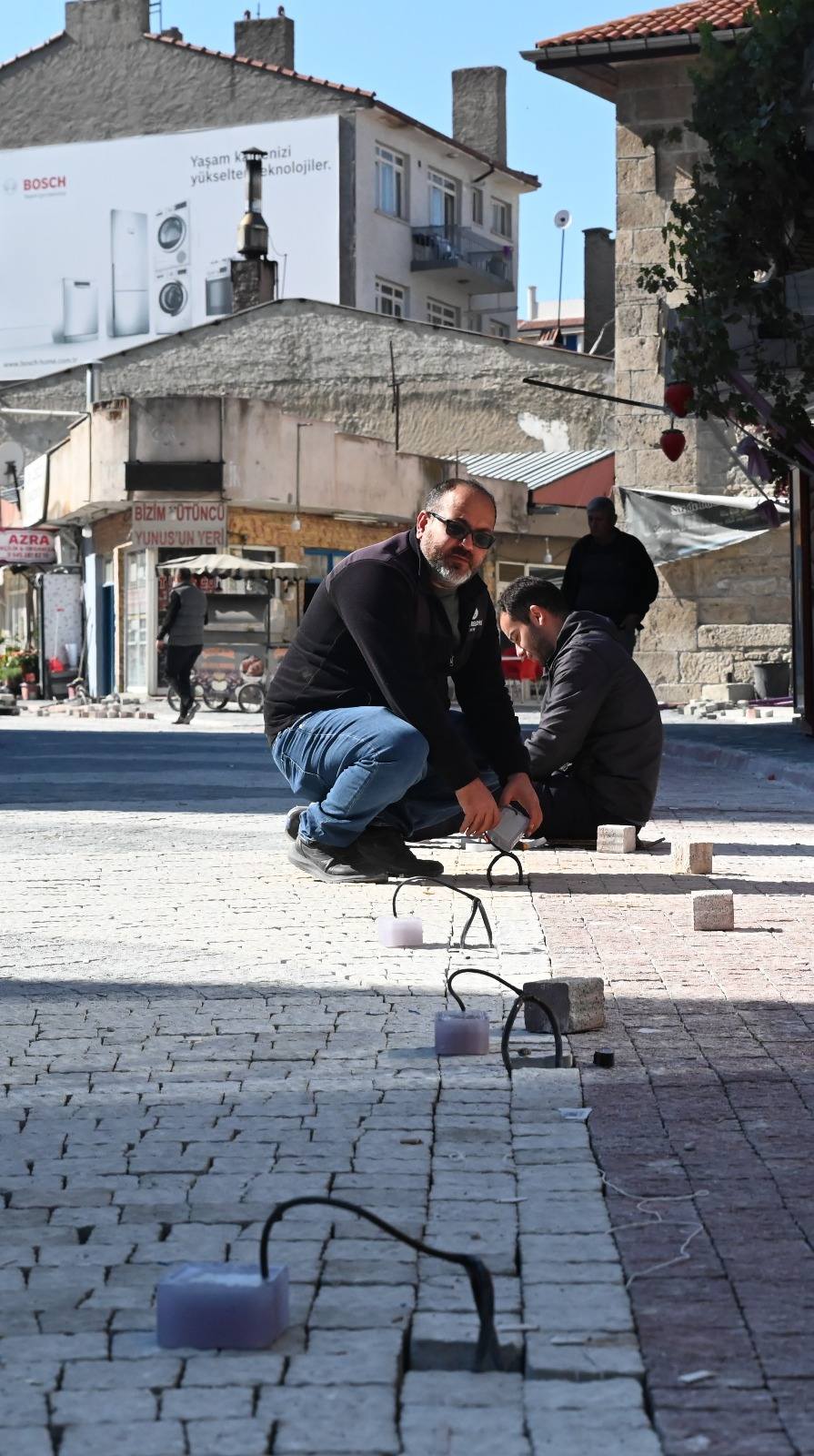 Cumhuri̇yet Meydaninda Dönüşüm Başladi Emi̇rdağ Yeni̇ Çehresi̇ne Kavuşuyor (5)
