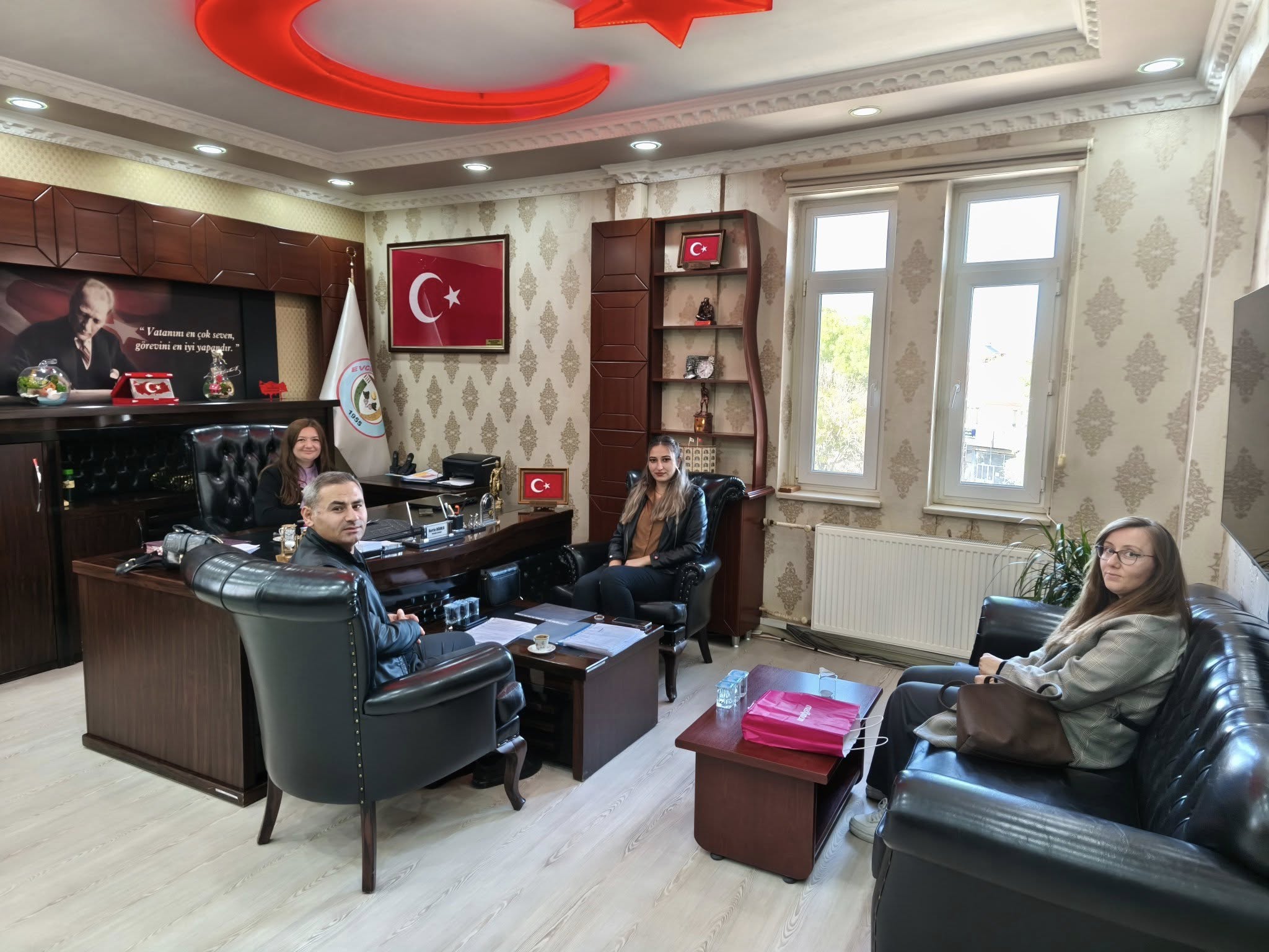 Evci̇ler Beledi̇yesi̇nden Çalişanlarina Rekor Promosyon Müjdesi̇