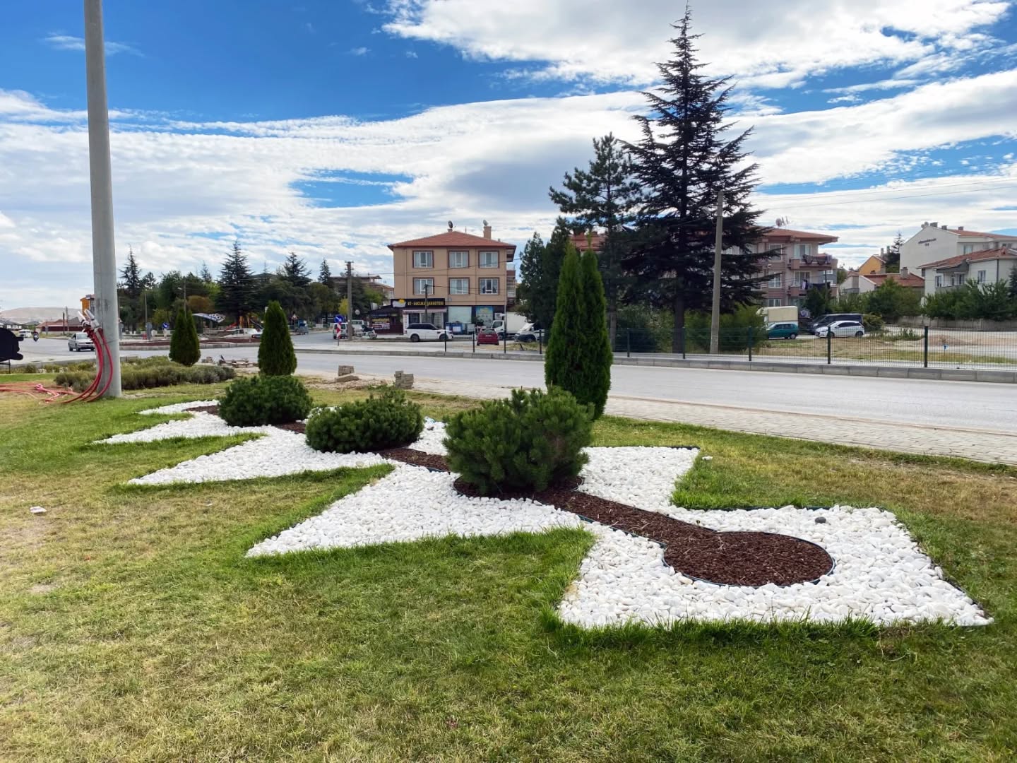 Fatih Mahallesinde Peyzaj Çalışmaları Devam Ediyor (3)