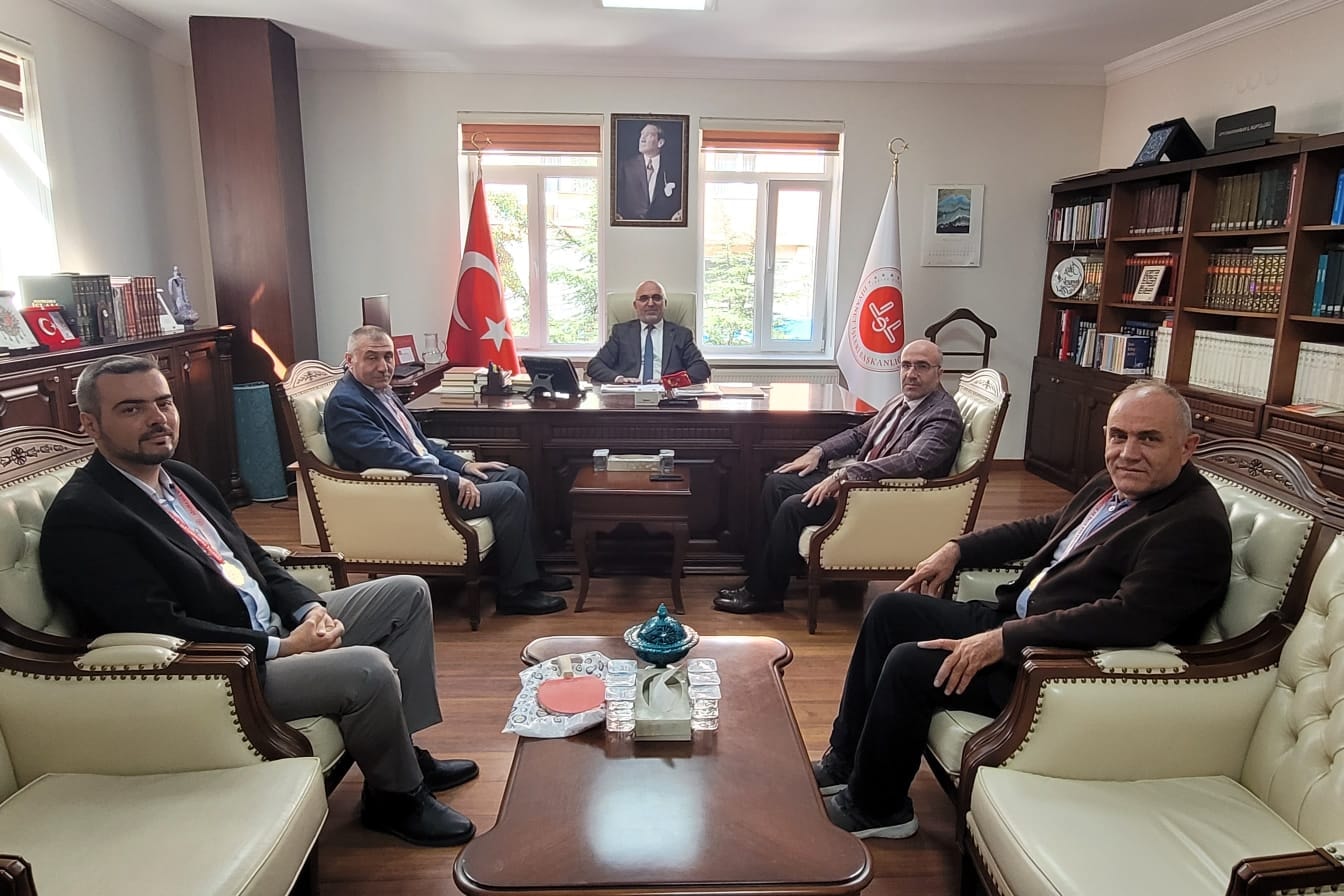 İl Müftülüğü Takimi Masa Teni̇si̇nde İl Şampi̇yonu Oldu (5)