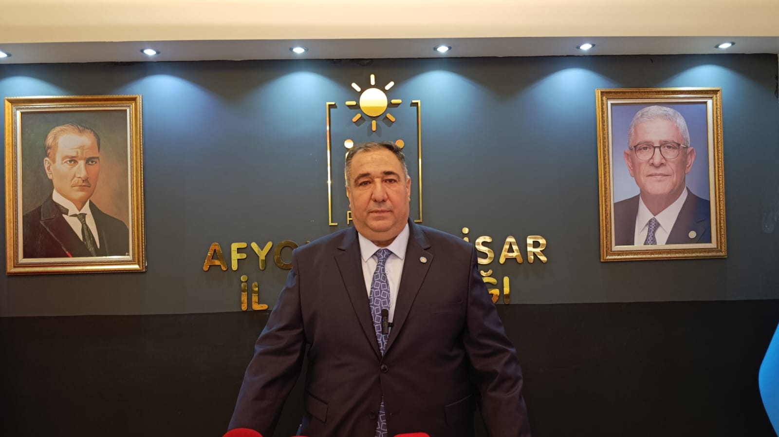 İyi̇ Parti̇’den Ekonomi̇ Eleşti̇ri̇si̇ “Zam Yok Demek Yaklaşan Firtinanin Sessi̇zli̇ği̇di̇r 2
