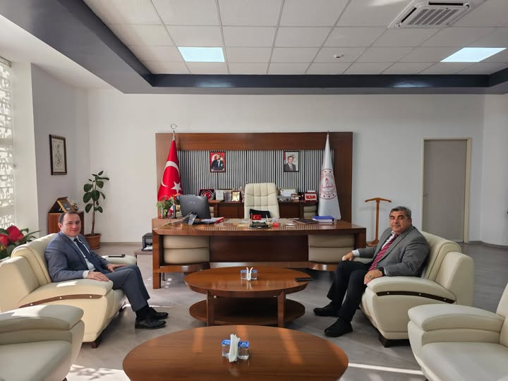 Kaymakam Türker’den Müdür Sünnetci̇’ye Zi̇yaret