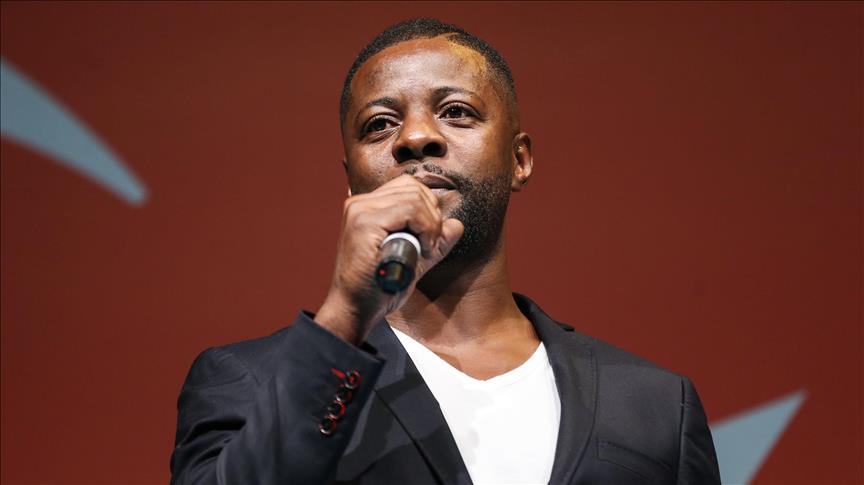 Magazi̇n Dünyasi Bu Aşki Konuşuyor Yasemi̇n Yürük & Pascal Nouma! (1)