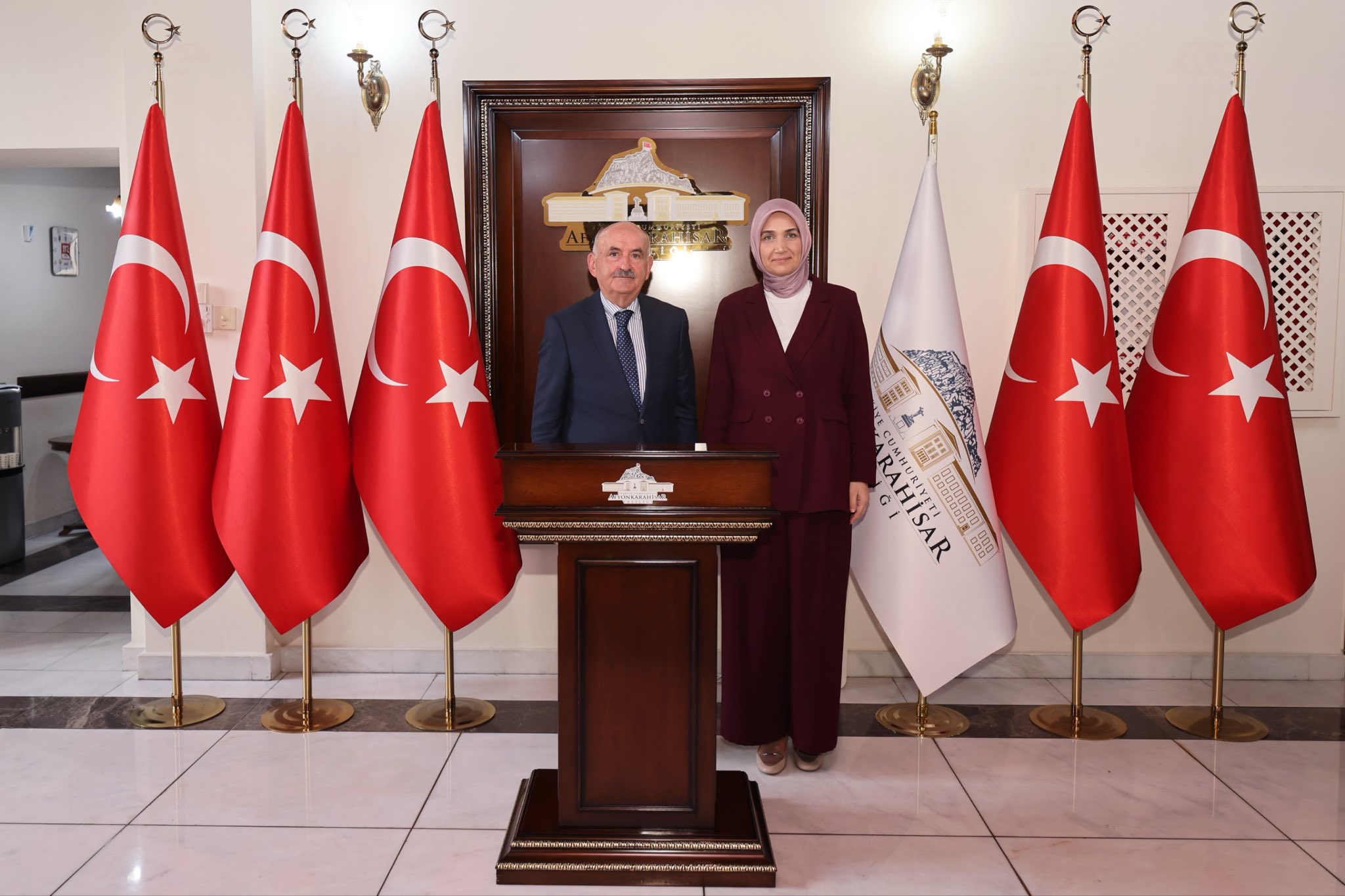 Mehmet Müezzi̇noğlu’ndan Vali̇ Yi̇ği̇tbaşi’na Nezaket Zi̇yareti̇1