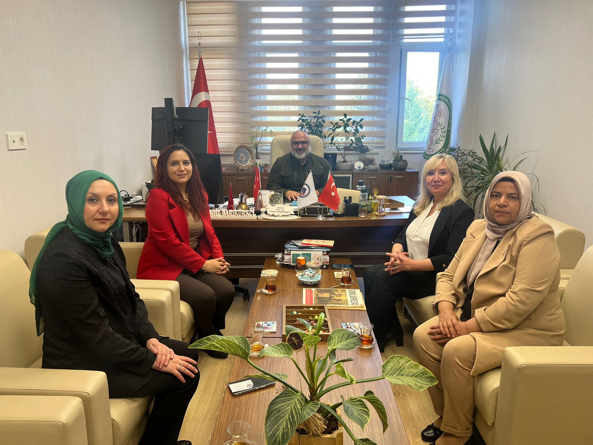 Mhp Kaçep Üyeleri̇nden Afsü’ye Destek Zi̇yareti̇ (3)