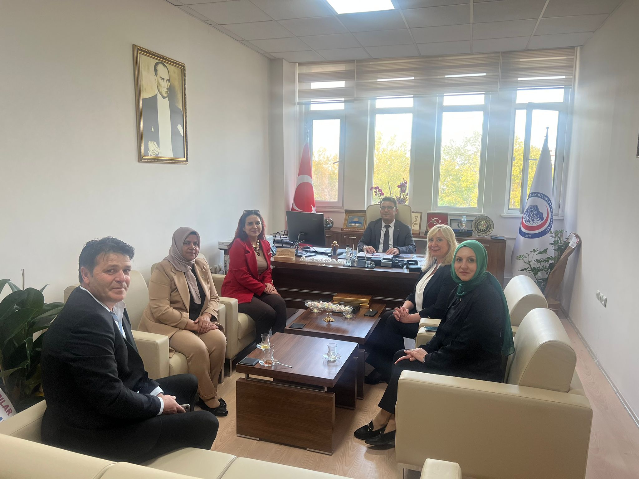 Mhp Kaçep Üyeleri̇nden Afsü’ye Destek Zi̇yareti̇ (4)