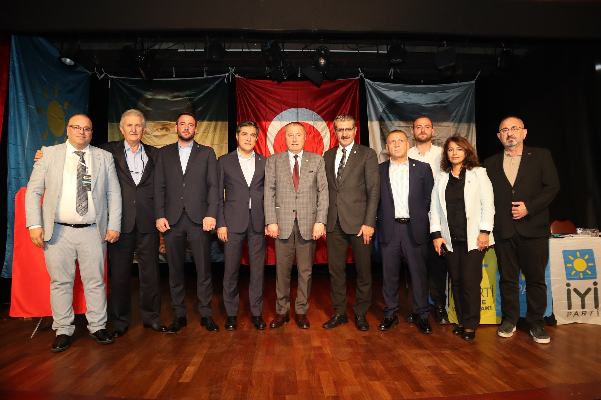 Mi̇lletveki̇li̇ Olgun’dan Fati̇h Kongresi̇’nde Demokrasi̇ Mesaji (2)