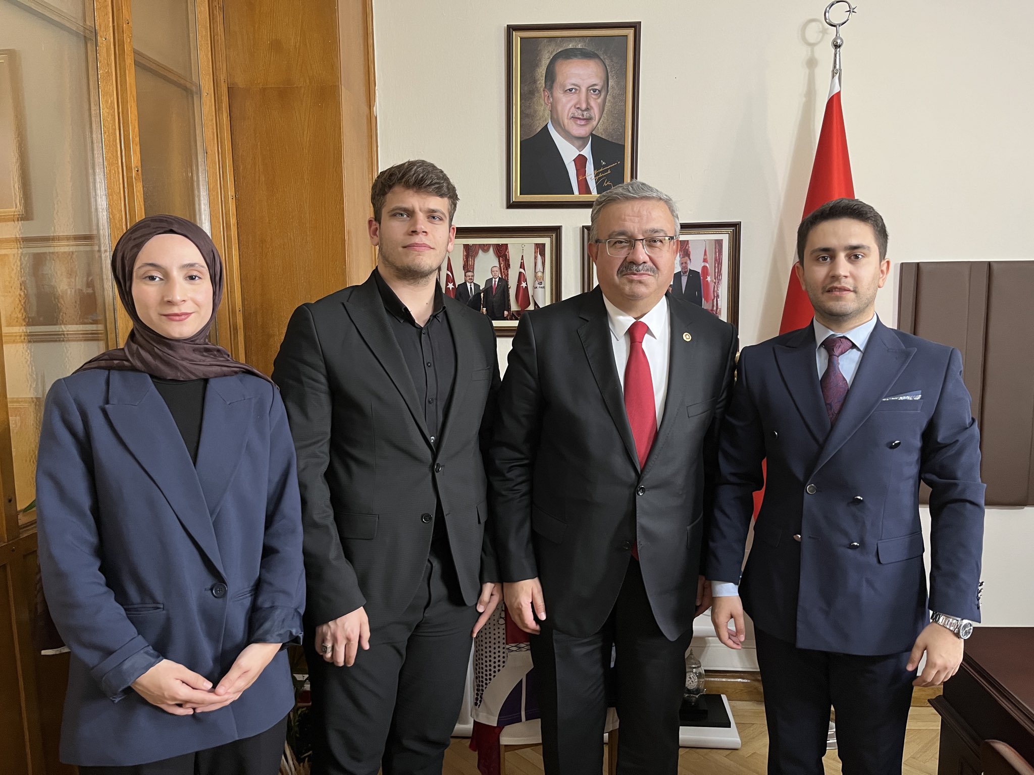 Mi̇lletveki̇li̇ Yurdunuseven, Ankara Hukuklular Derneği̇ Heyeti̇ni̇ Tbmm’de Ağirladi (2)