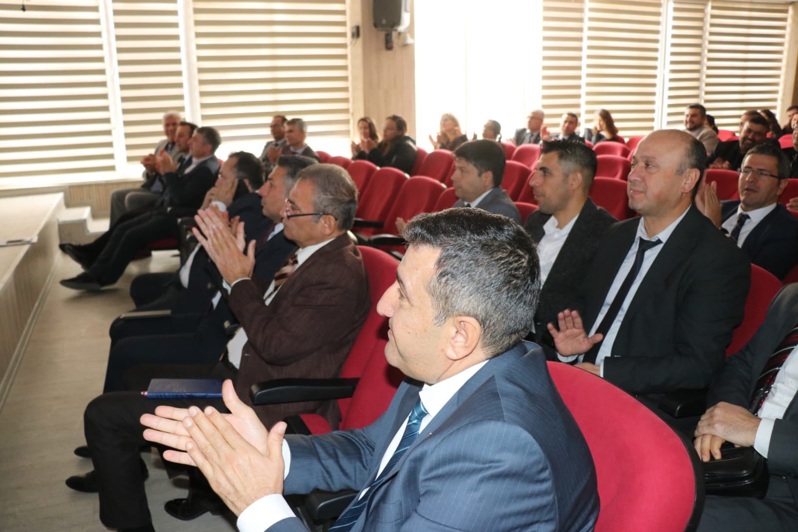 Müdür Sünnetci̇’den Di̇nar’a Eği̇ti̇m Odakli Zi̇yaretler (6)
