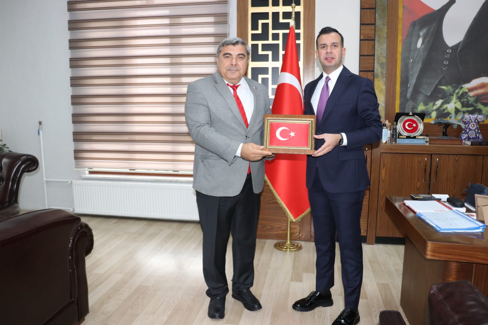 Müdür Sünnetci̇’den Si̇nanpaşa Kaymakami Aslan’a Zi̇yaret (1)