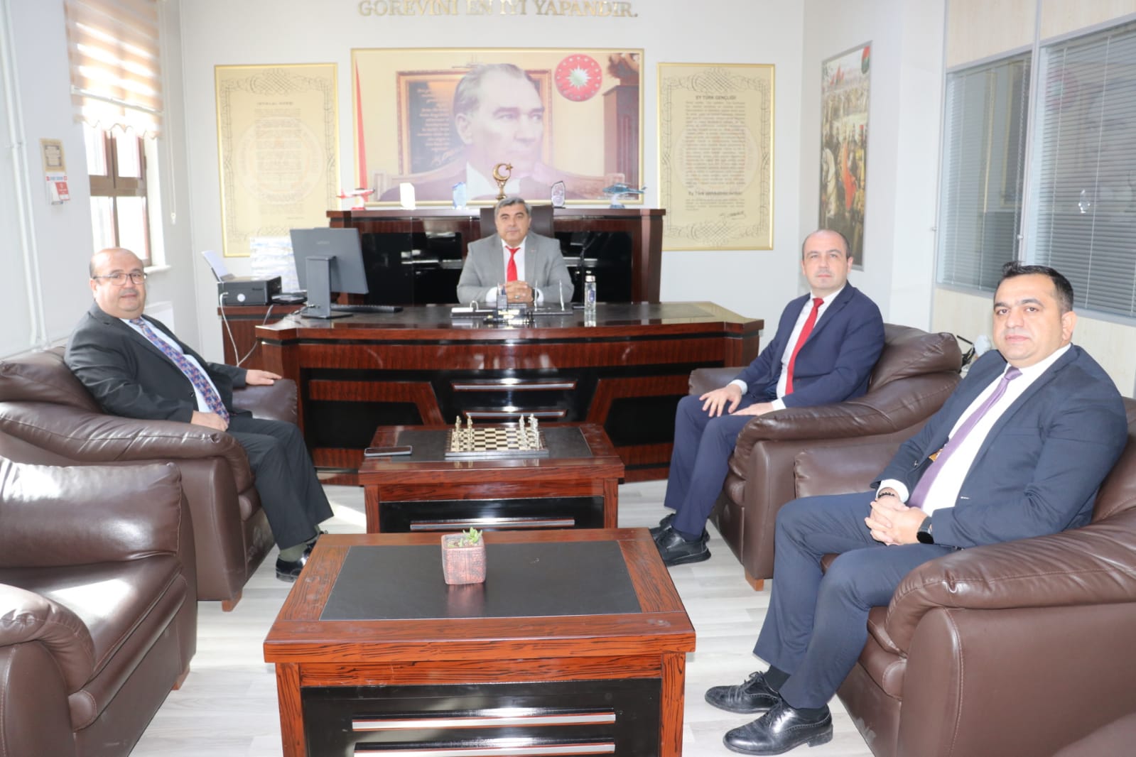 Müdür Sünnetci̇’den Si̇nanpaşa’da Eği̇ti̇m Değerlendi̇rmesi̇ (3)