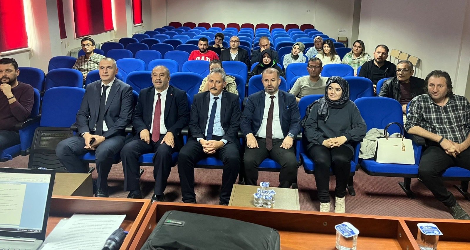 Öğretmen Akademi̇leri̇ 2025 2026 Eği̇ti̇m Dönemi̇ne Başladi (1)