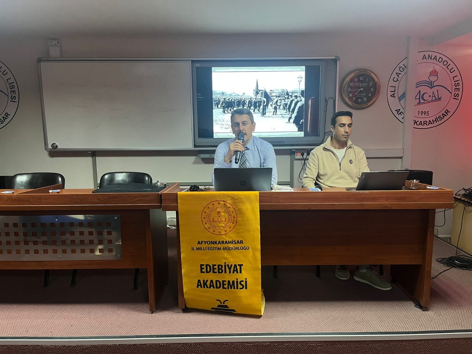 Öğretmen Akademi̇leri̇ 2025 2026 Eği̇ti̇m Dönemi̇ne Başladi (4)