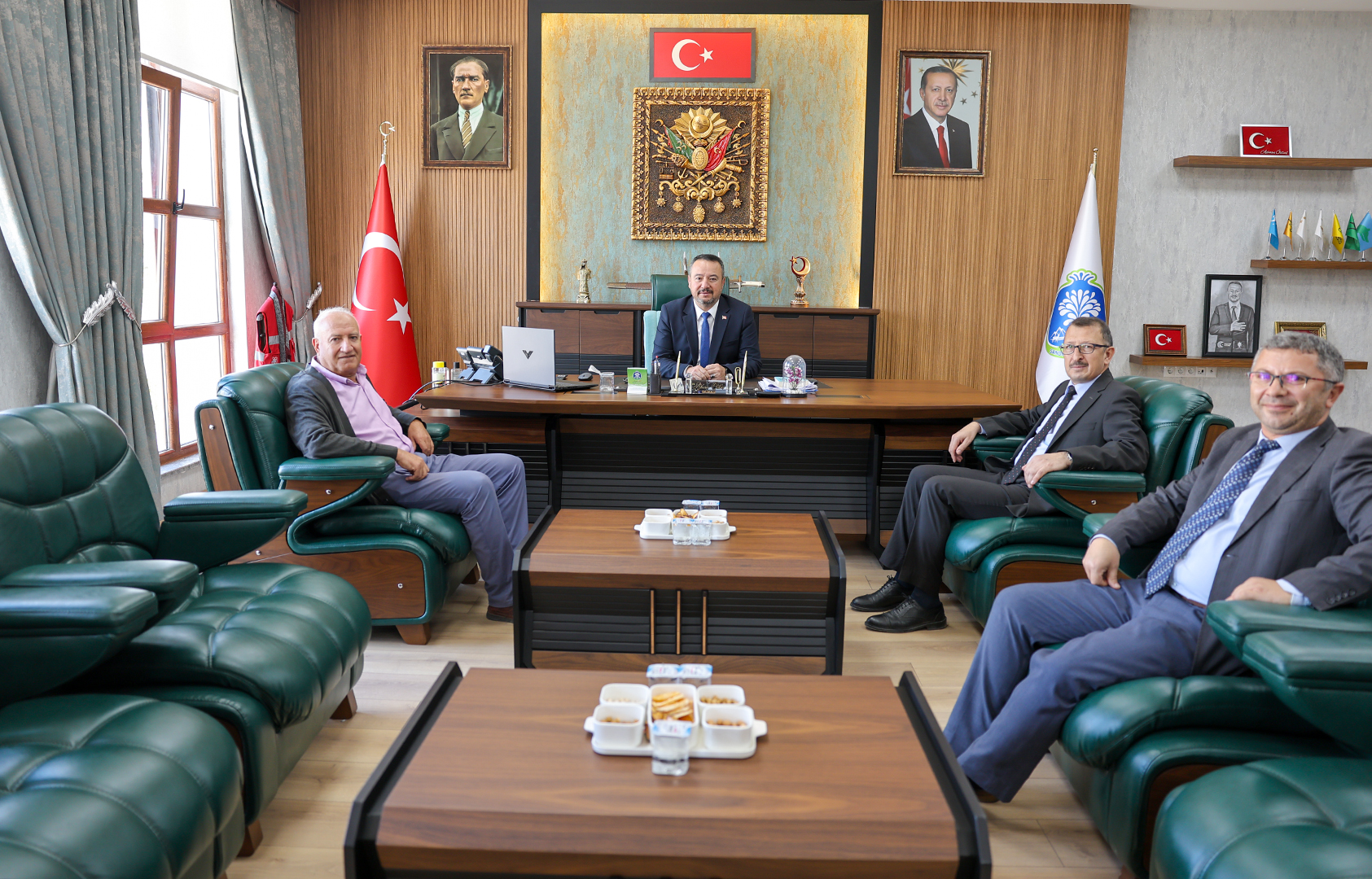Ptt Şube Müdürü Gayret’ten Başkan Öztaş’a Nezaket Zi̇yareti̇