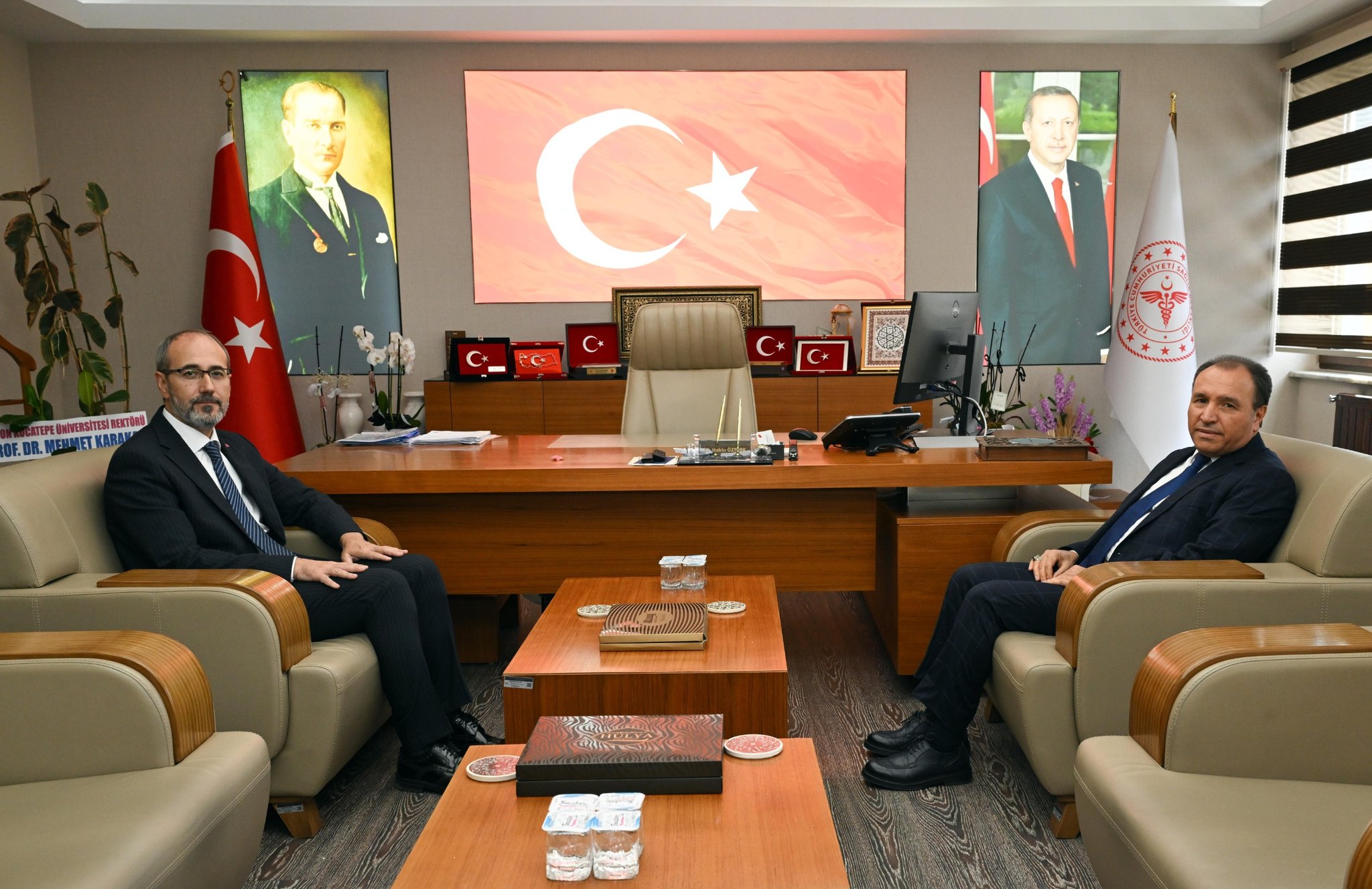 Rektör Karakaş’tan İl Sağlik Müdürü Öztürk’e Zi̇yaret