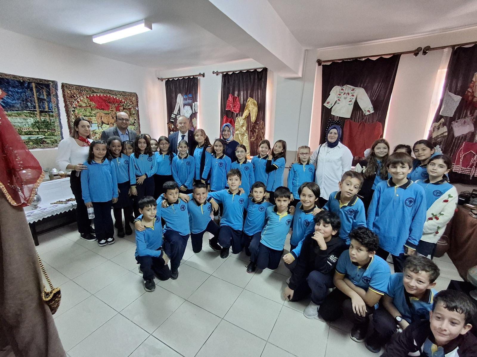 Selçuklu İlkokulundan “Ata Yadi̇gâri Eşyalar Sergi̇si̇” (2)