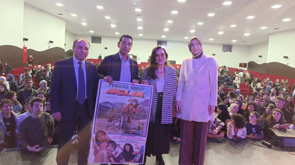 Si̇nemanin Sultani Türkan Şoray Afyonkarahi̇sar’da 1