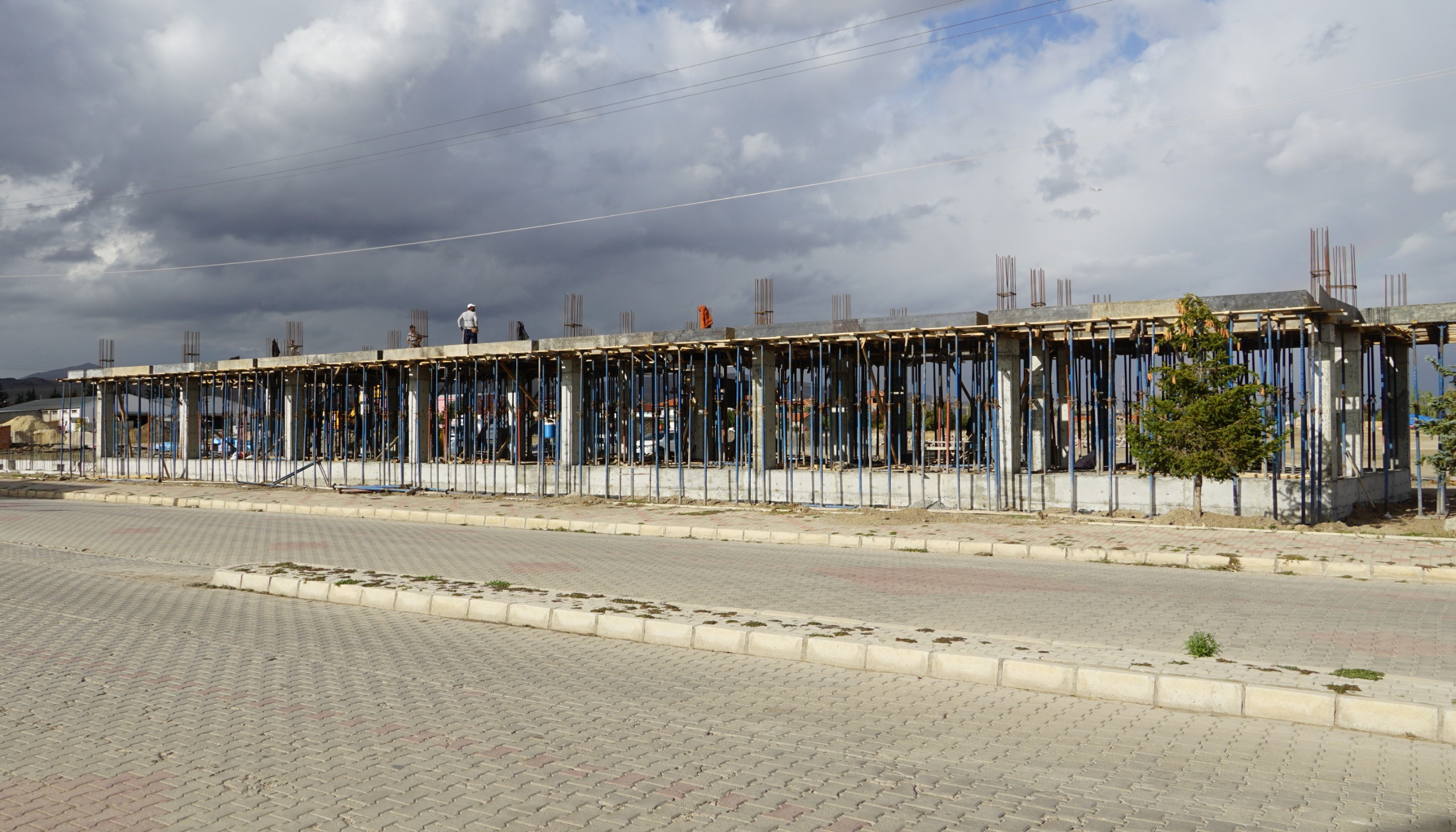 Şuhut’ta Modern Yaşam Alani İnşaati Tüm Hiziyla Sürüyor (3)