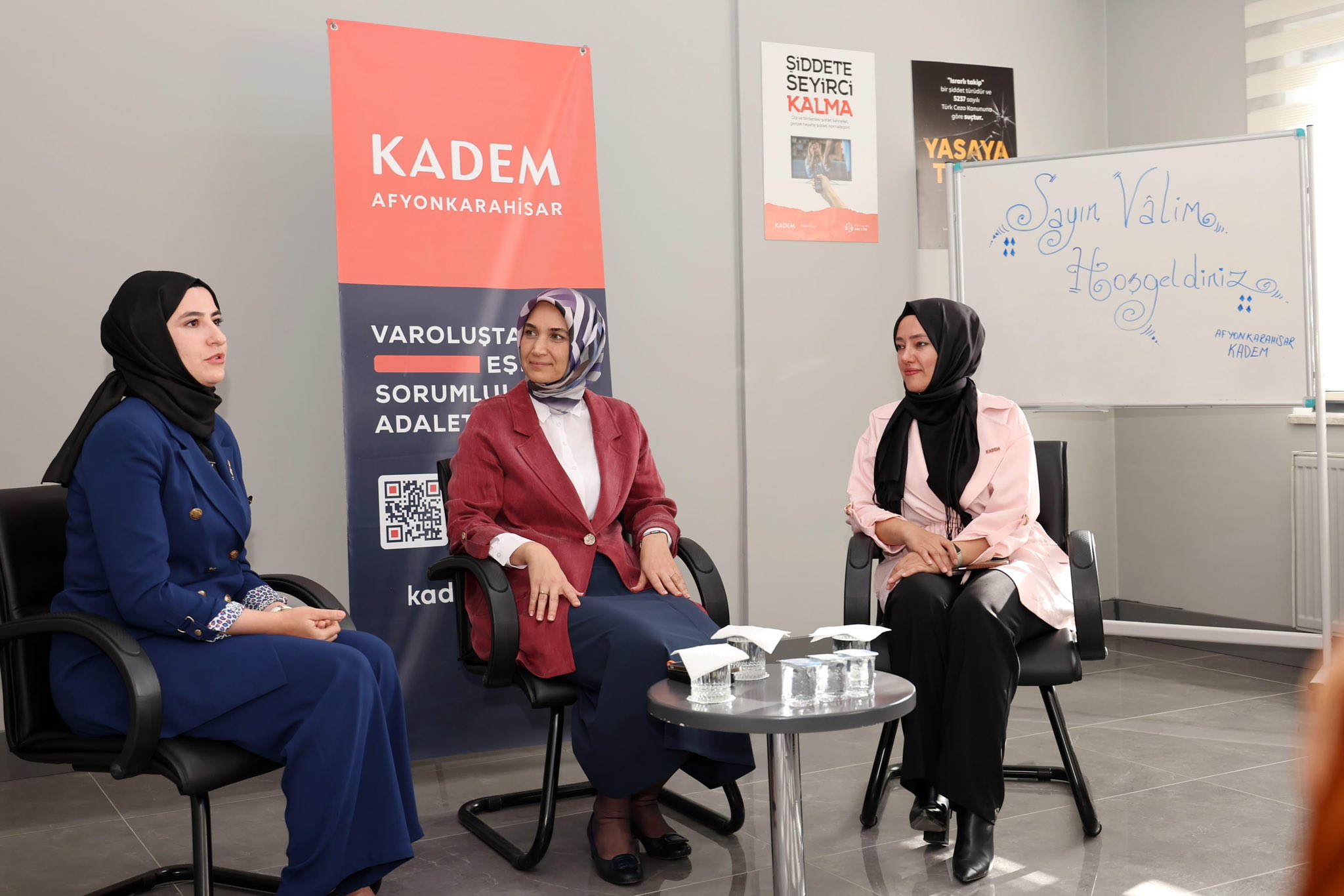 Vali̇ Yi̇ği̇tbaşi Kadem Gönüllüleri̇yle Bi̇r Araya Geldi̇ (1)