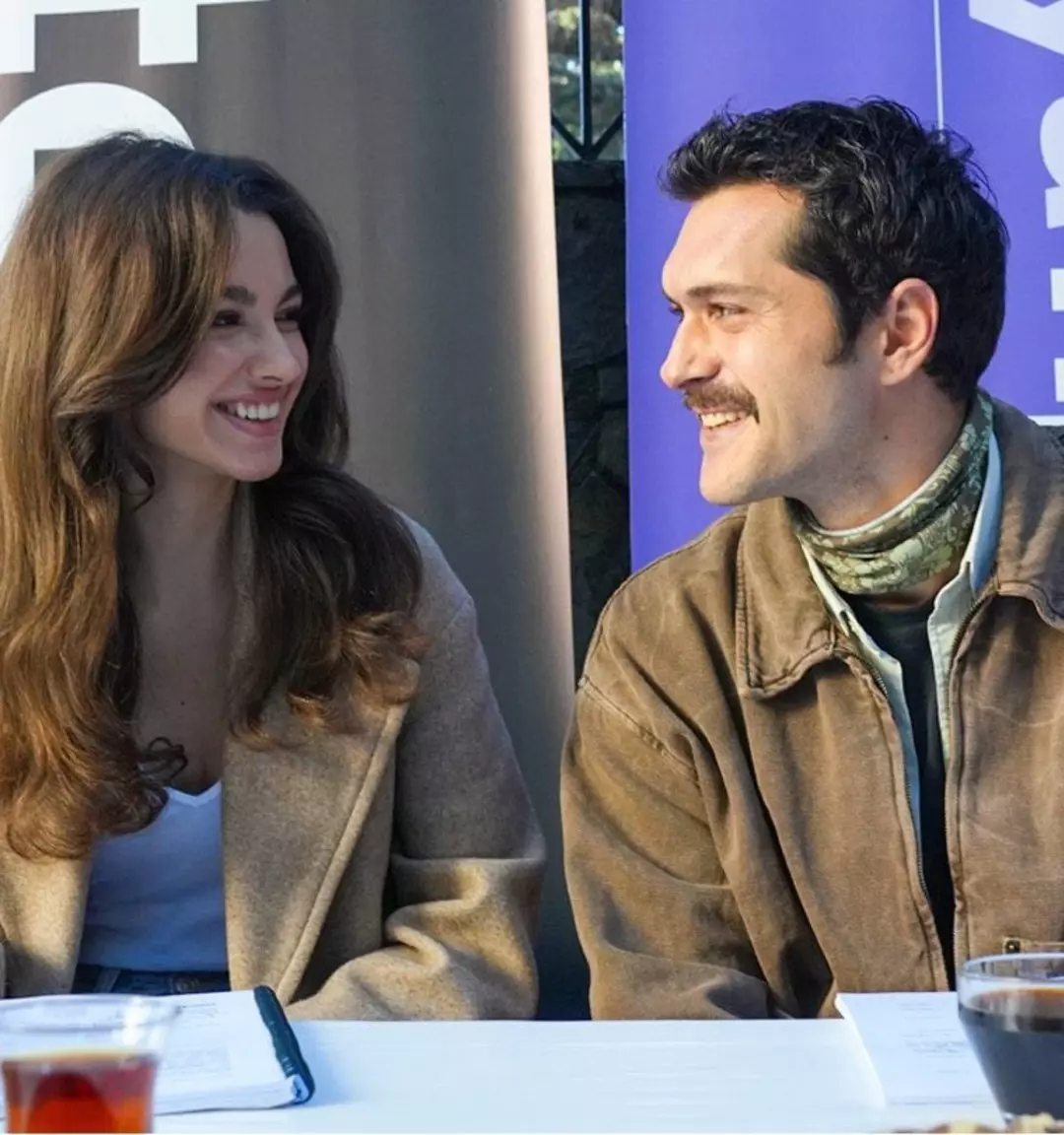 Yaş Farki Kri̇zi̇! Alperen Duymaz Ve Su Burcu Yazgi Coşkun Sosyal Medyayi Salladi! (3)-1