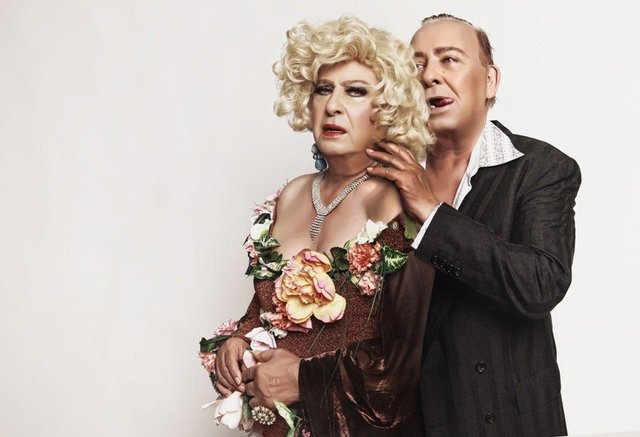 “Huysuz Virjin” karakteriyle tanınan ünlü sanatçı Seyfi Dursunoğlu’nun vasiyeti mahkeme kararıyla kesinleşti. Dursunoğlu’nun tüm mirası, isteği doğrultusunda Çağdaş Yaşamı Destekleme Derneğine (ÇYDD) devredildi.