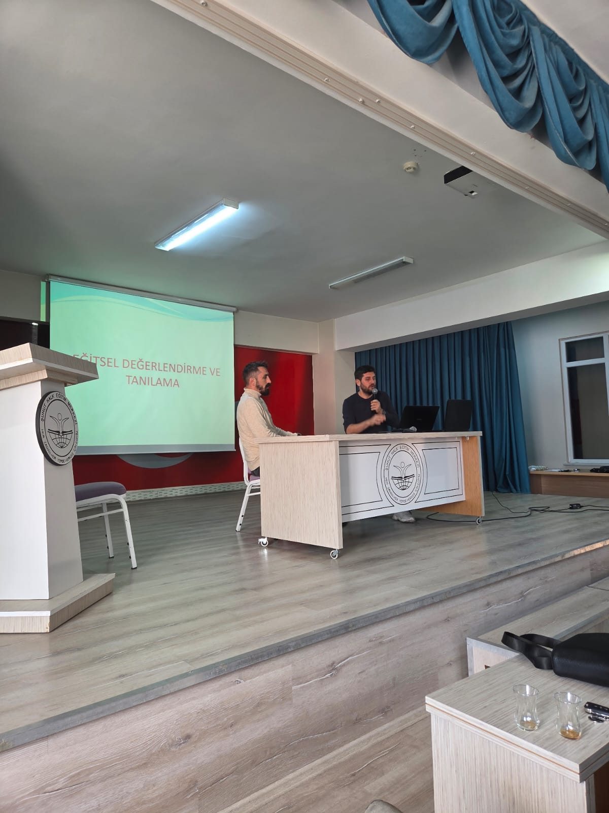 Yöneti̇ci̇ Vi̇zyonu Eği̇ti̇mleri̇ Bayat’ta Tamamlandi (2)